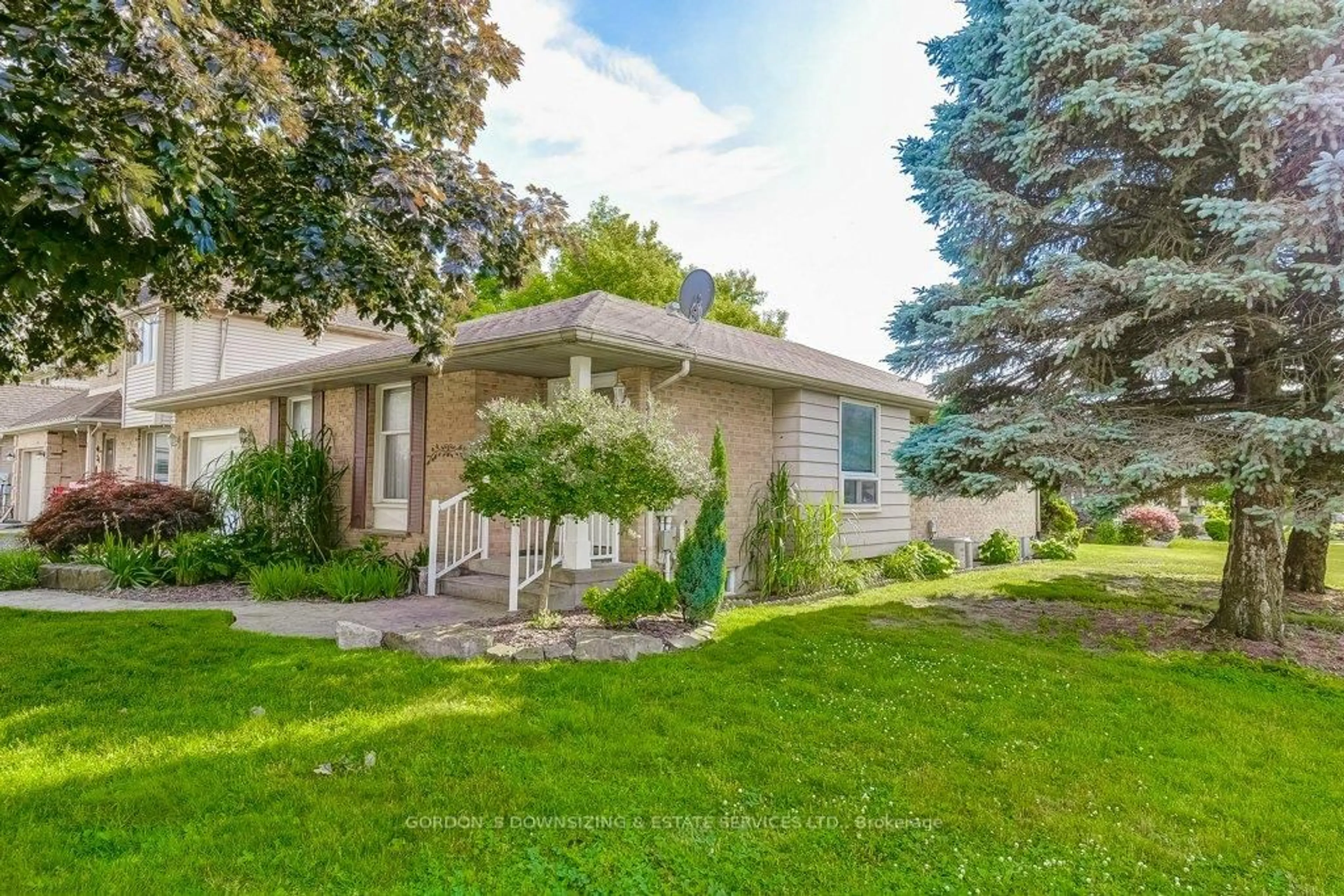 Unknown for 22 Farmington Dr, St. Thomas Ontario N5R 5X4