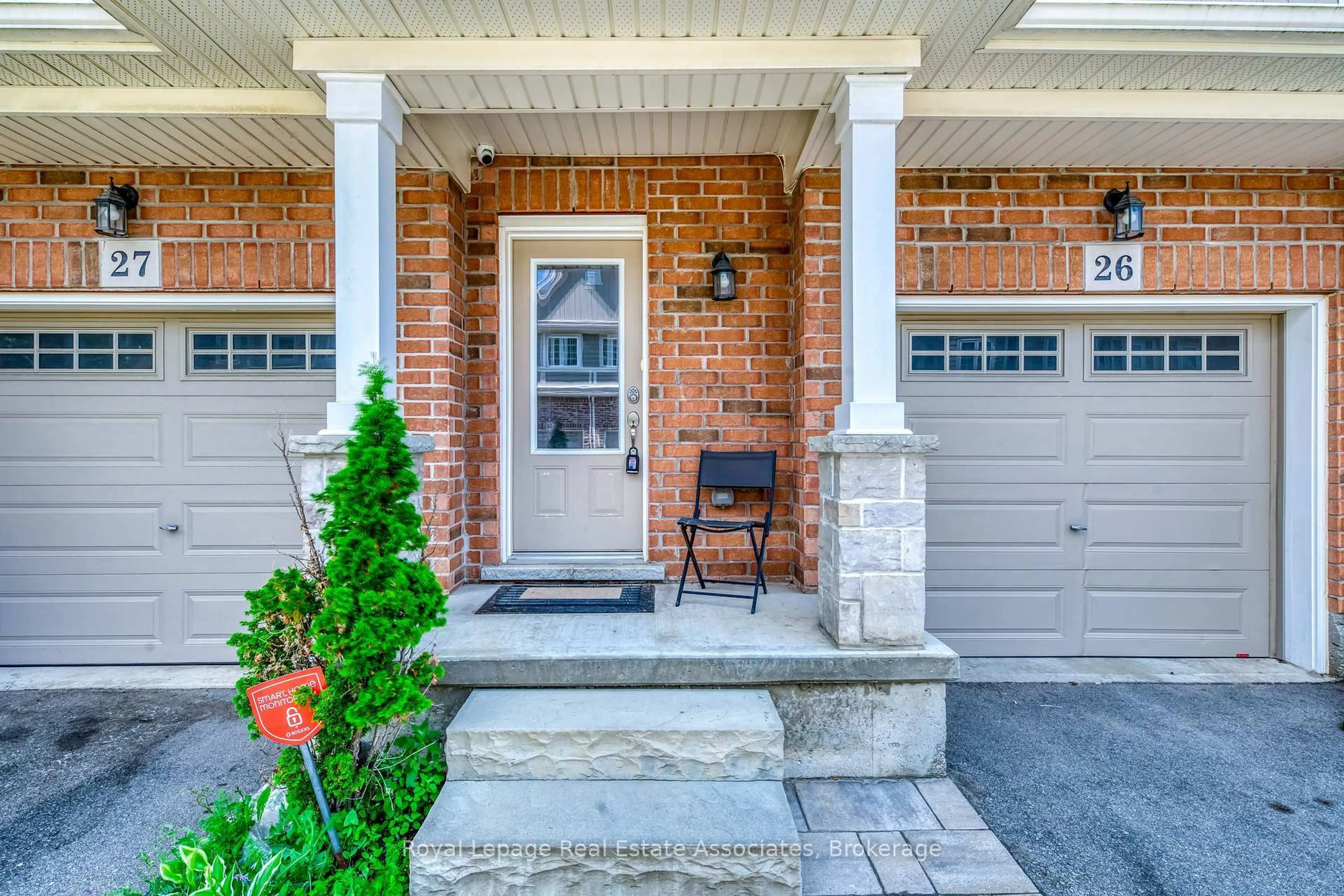 Home with brick exterior material, street for 100 Chester Dr #26, Cambridge Ontario N1T 2C3