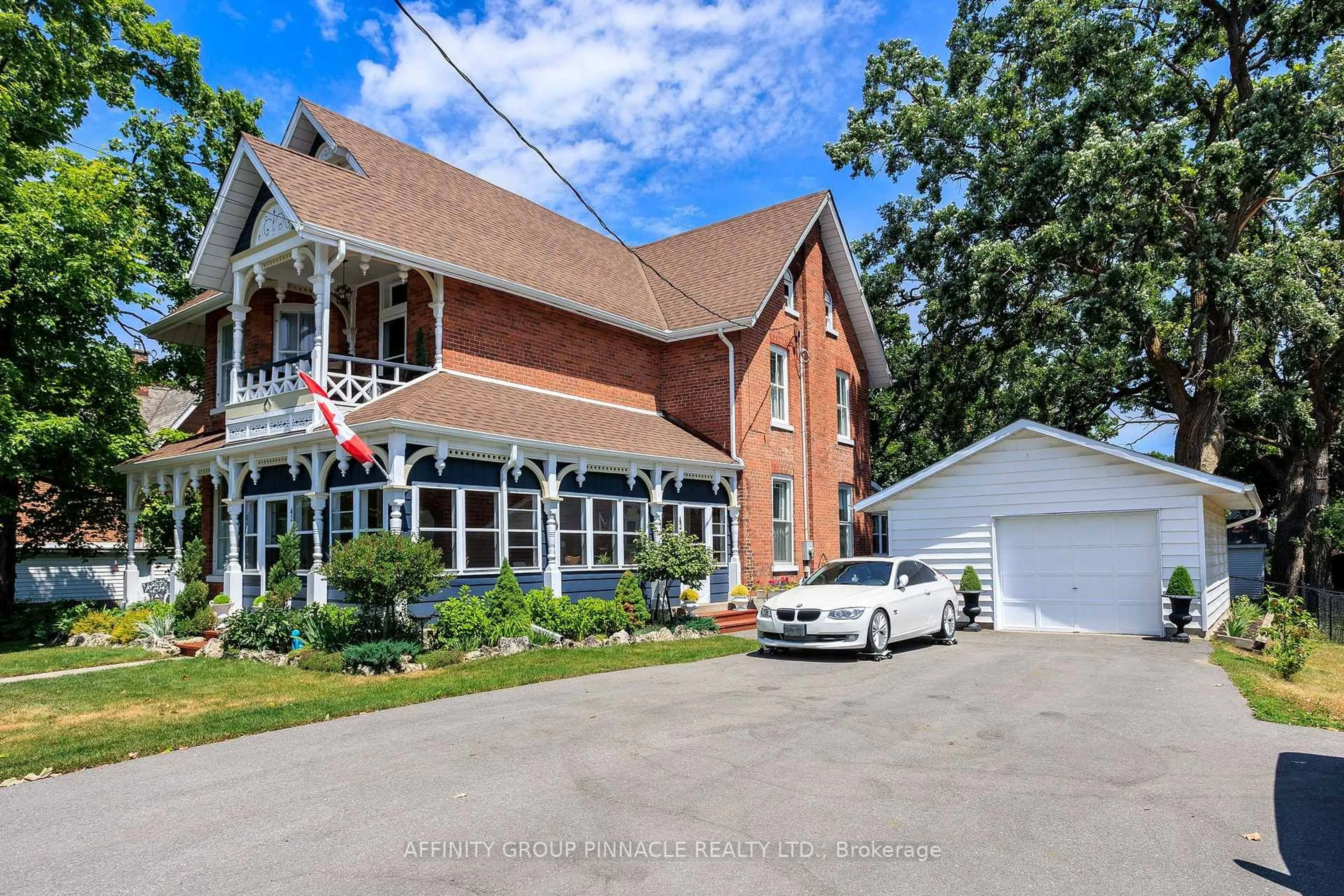 A pic from outside/outdoor area/front of a property/back of a property/a pic from drone, street for 42 Oak St, Kawartha Lakes Ontario K0M 1N0
