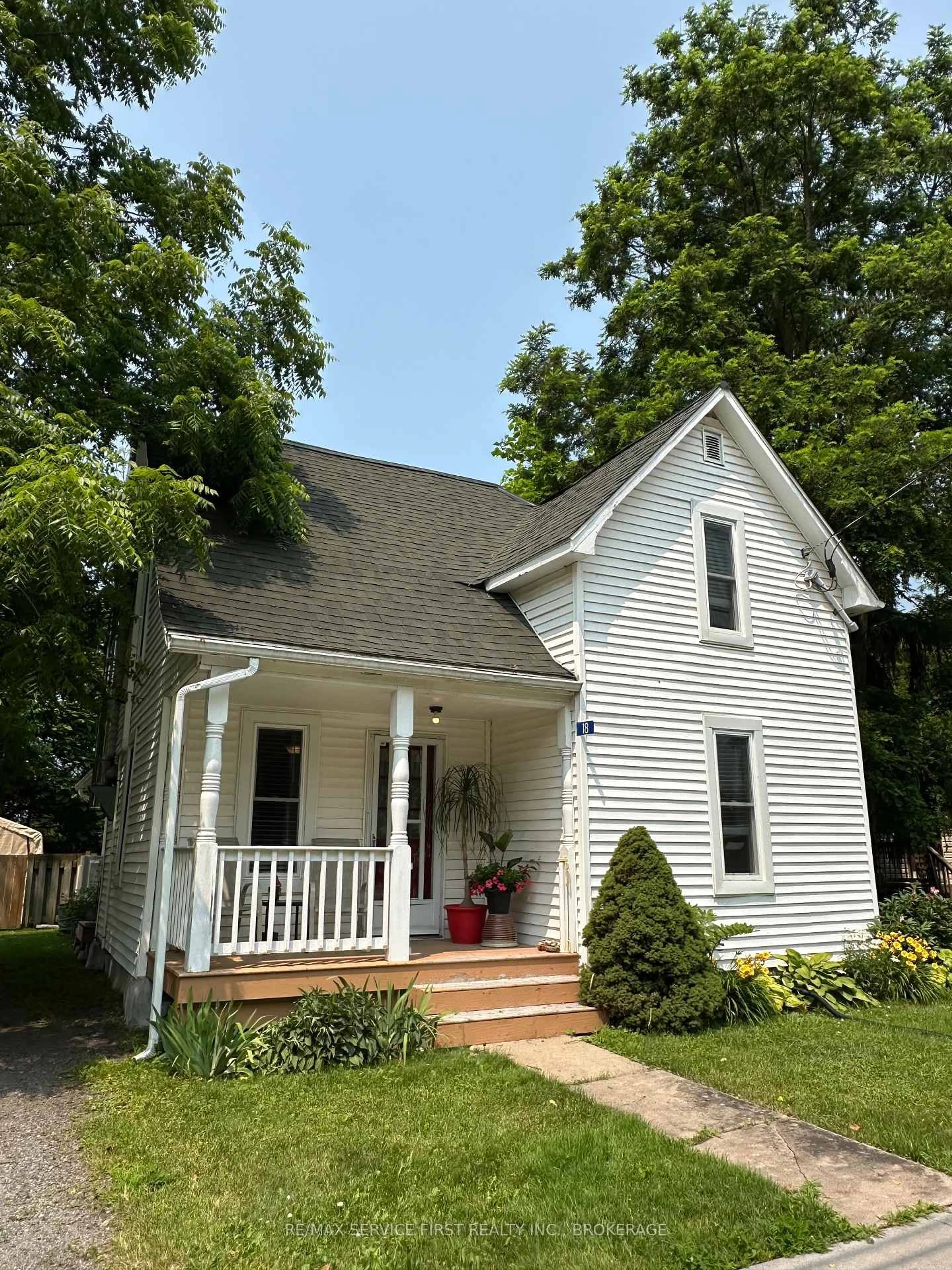 Home with vinyl exterior material, street for 18 Garden St, Lansdowne Village Ontario K0E 1L0