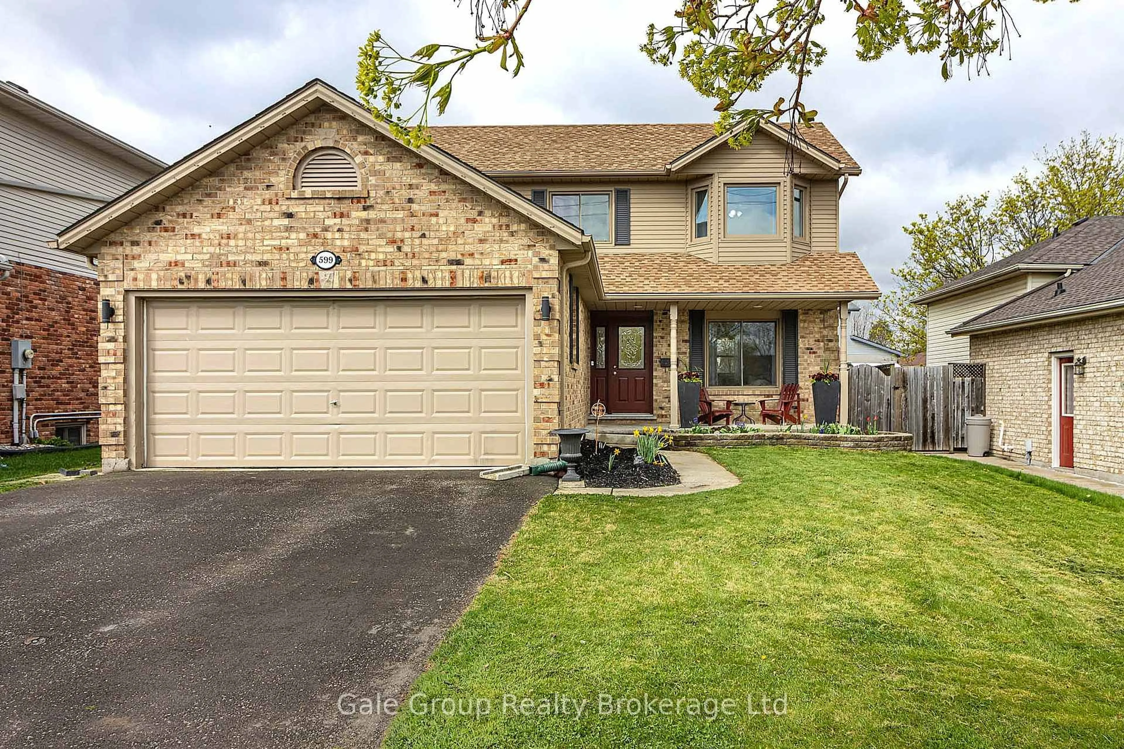 Home with brick exterior material, street for 599 Lansdowne Ave, Woodstock Ontario N4T 1R6