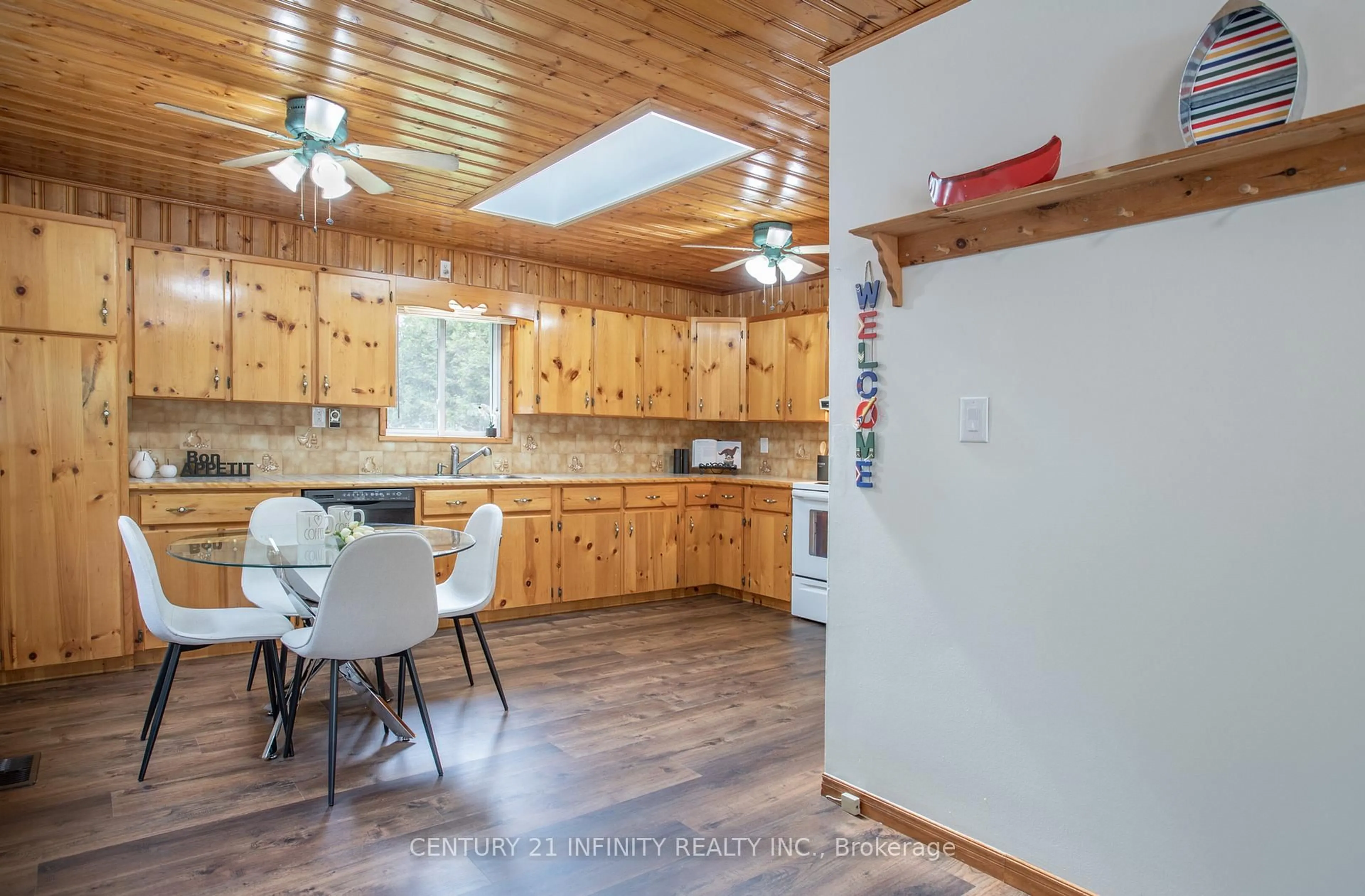 Open concept kitchen, unknown for 66 Cowans Cres, Kawartha Lakes Ontario K0L 2W0