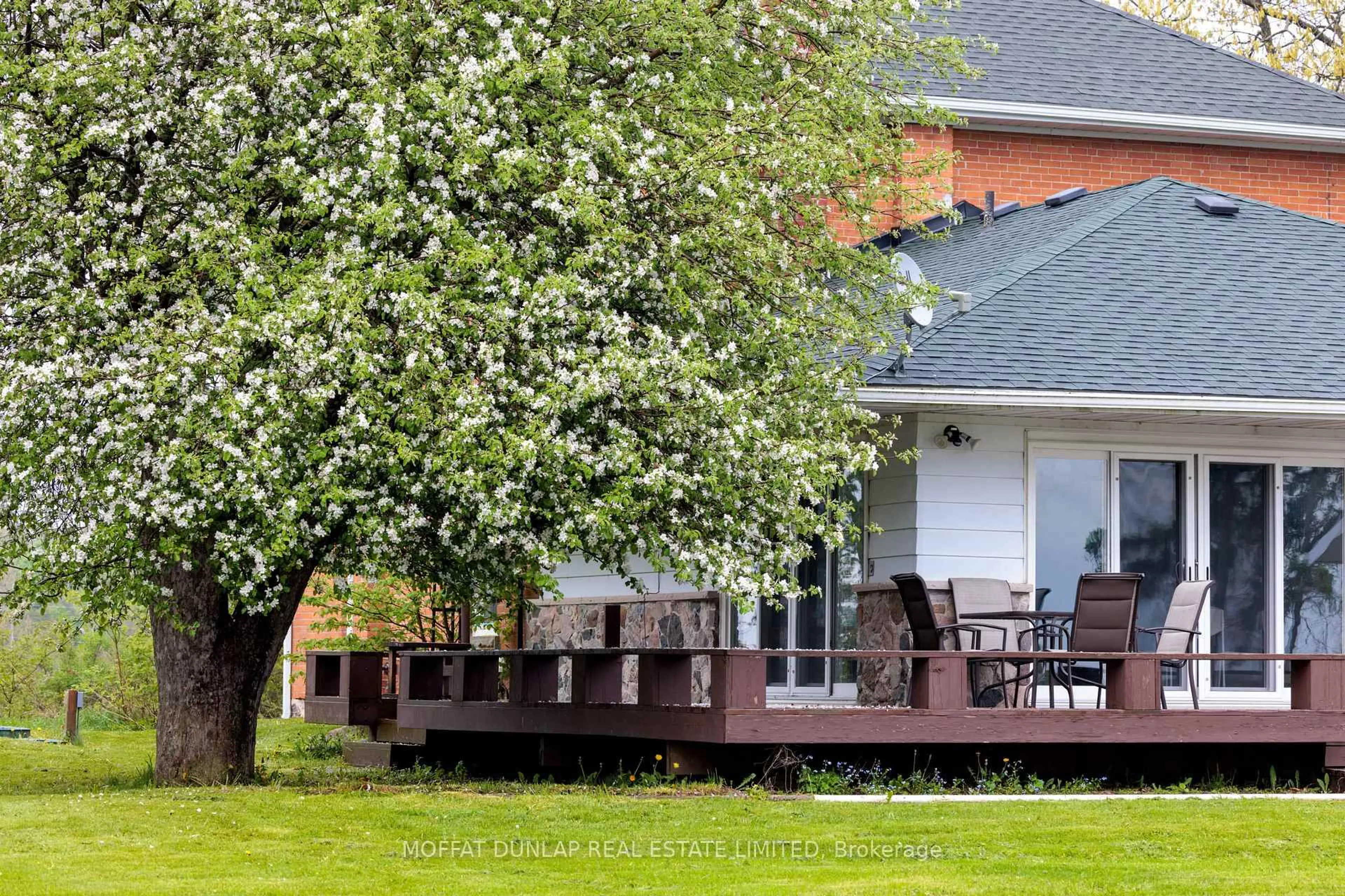 Patio, unknown for 192008 13th Line, East Garafraxa Ontario L9W 7B6