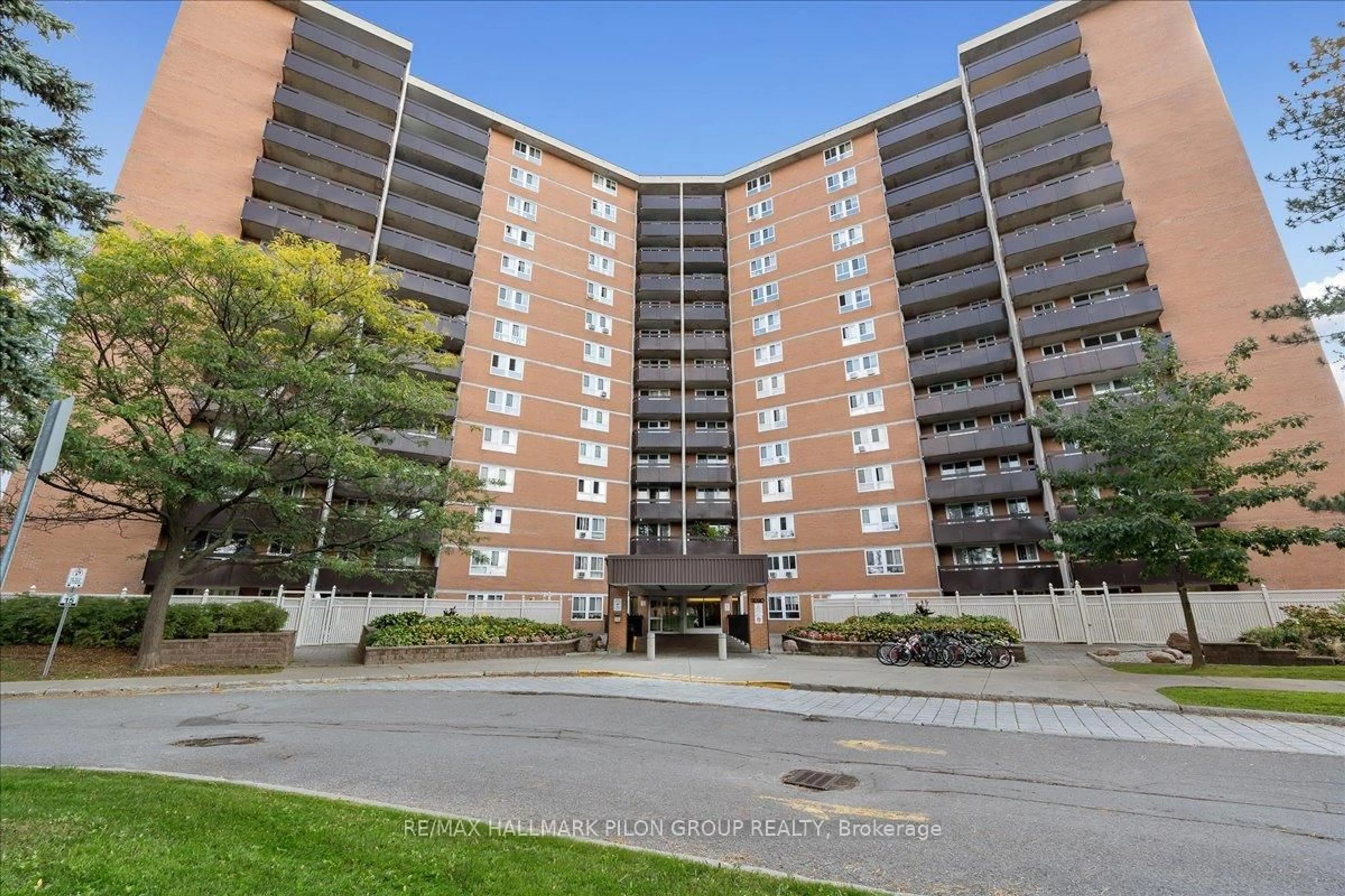Unknown for 2020 JASMINE Cres #714, Ottawa Ontario K1J 8K5