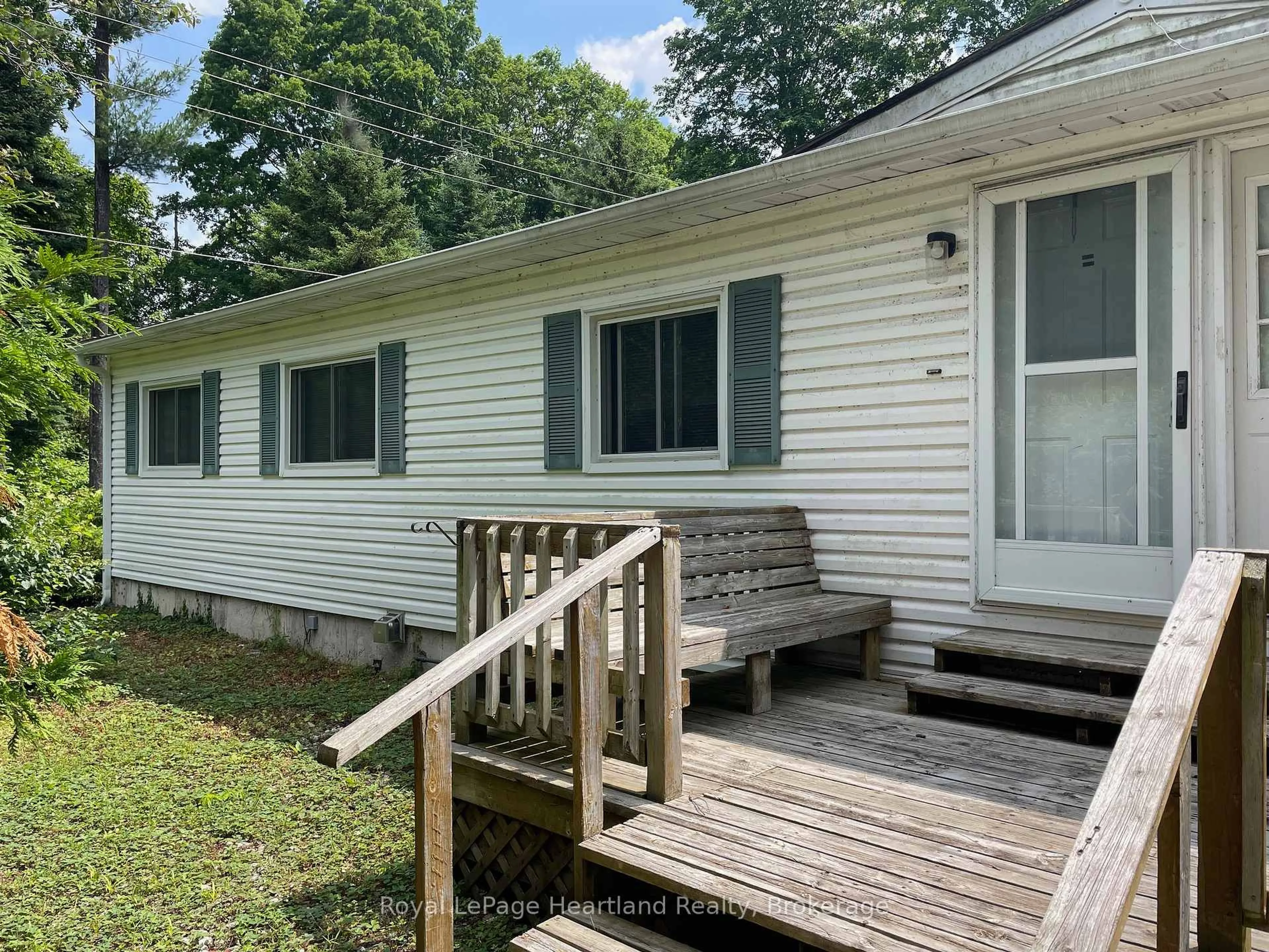 Home with vinyl exterior material, unknown for 35791 Bayfield River Rd #902 White Cedar Dr., Central Huron Ontario N0M 1G0