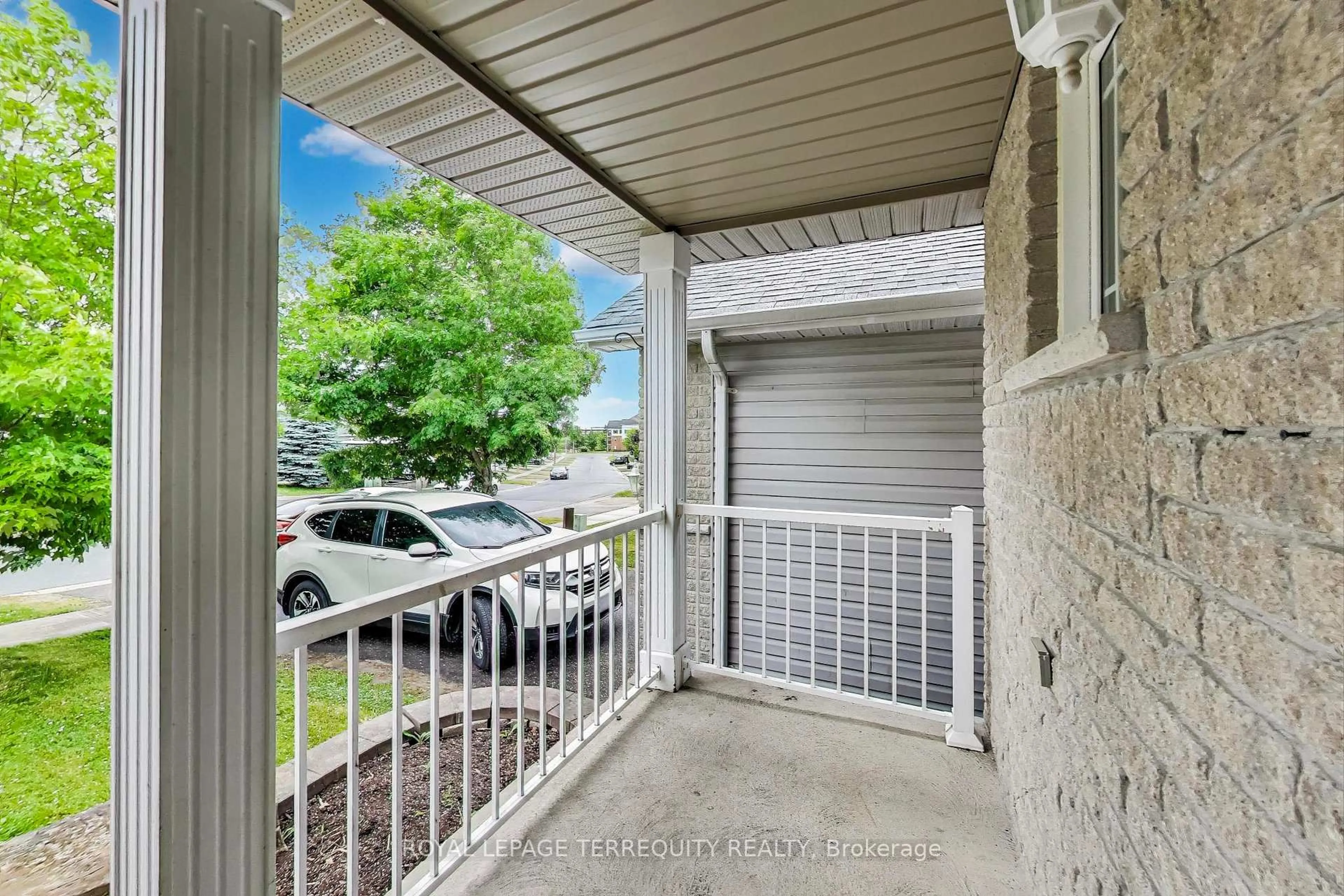 Patio, street for 545 Clancy Cres, Peterborough West Ontario K9K 2S1