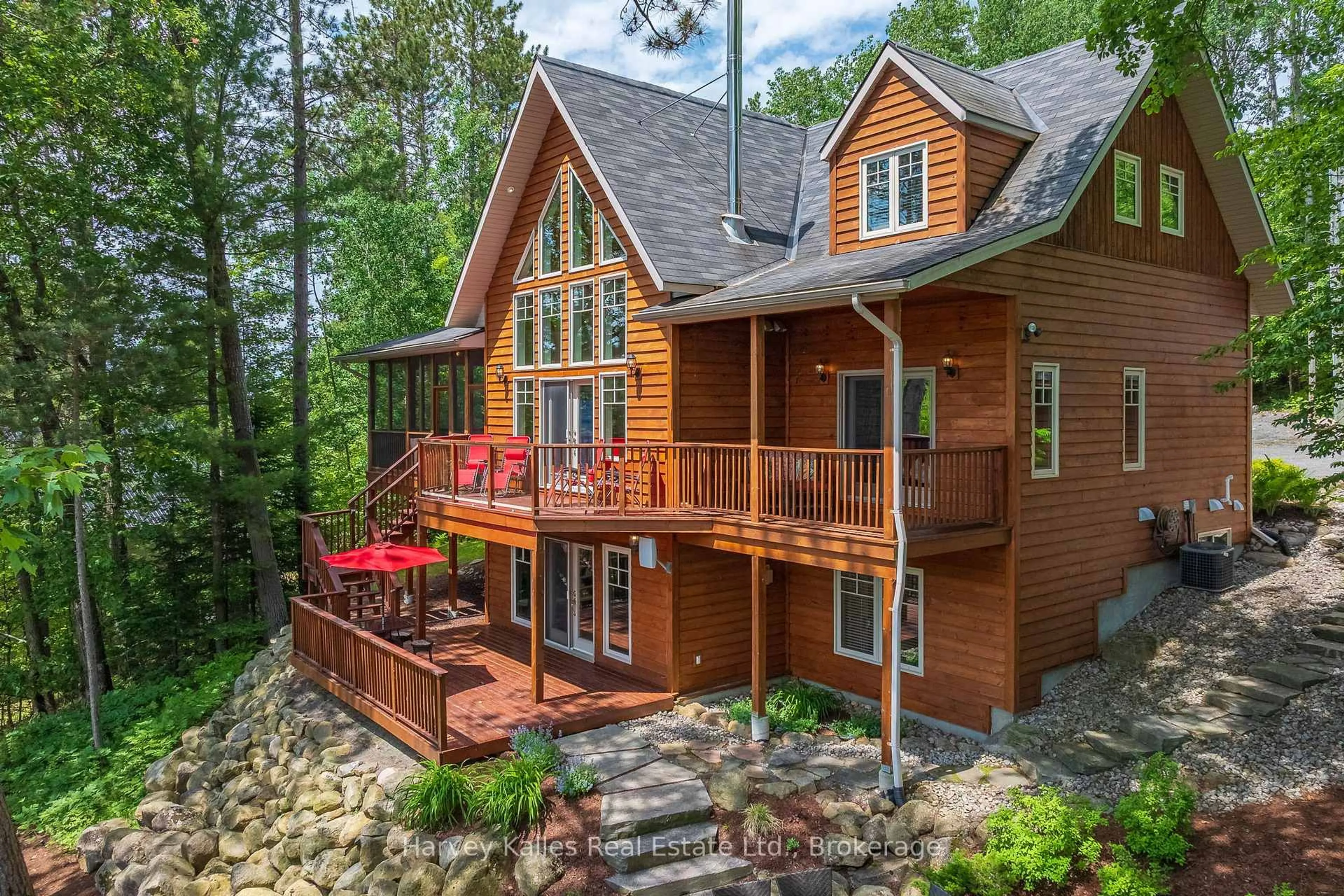 Home with brick exterior material, unknown for 147 Gall Tr, Huntsville Ontario P0B 1M0