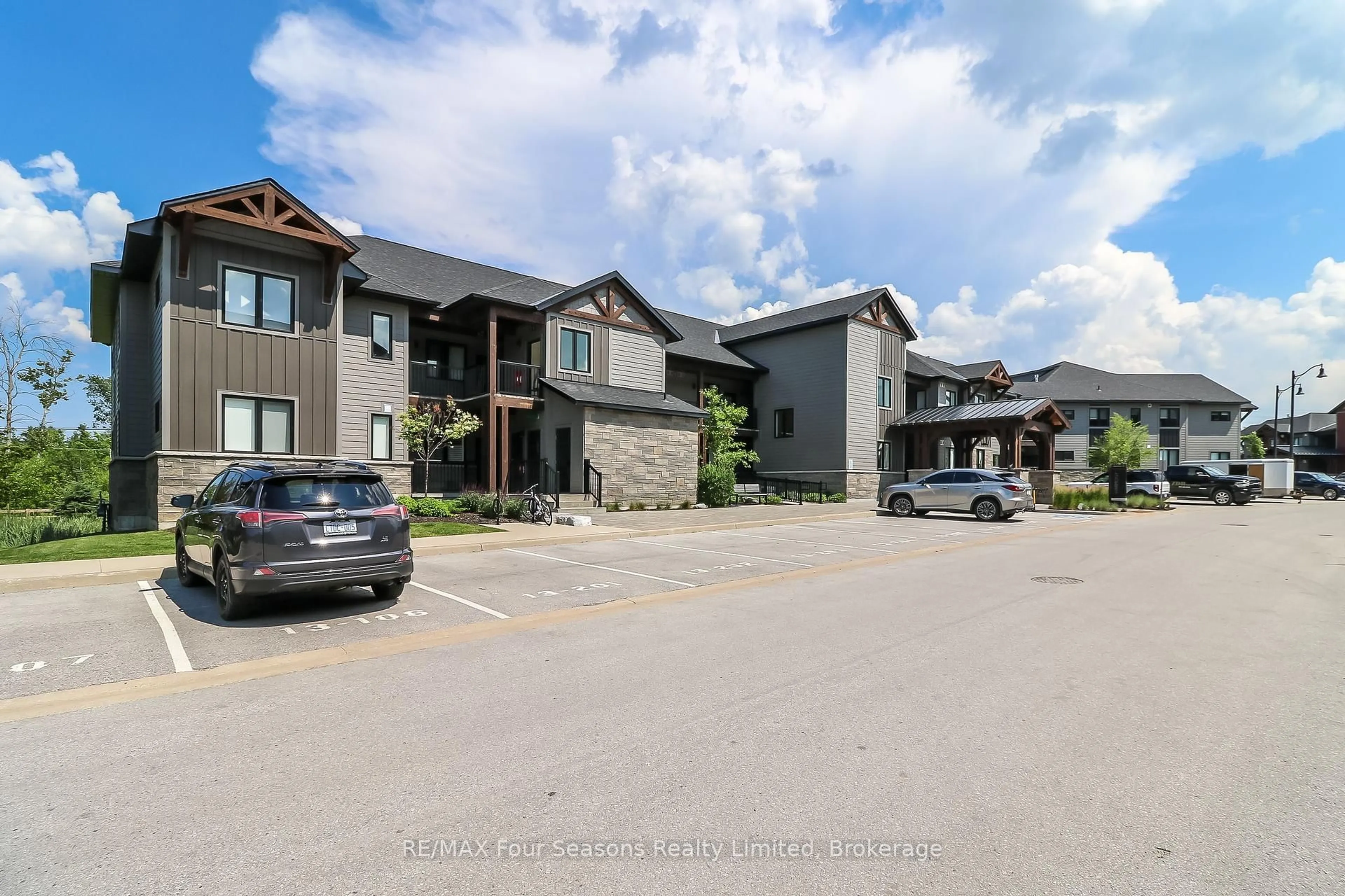 A pic from outside/outdoor area/front of a property/back of a property/a pic from drone, unknown for 13 Beausoleil Lane #207, Blue Mountains Ontario L9Y 2X5