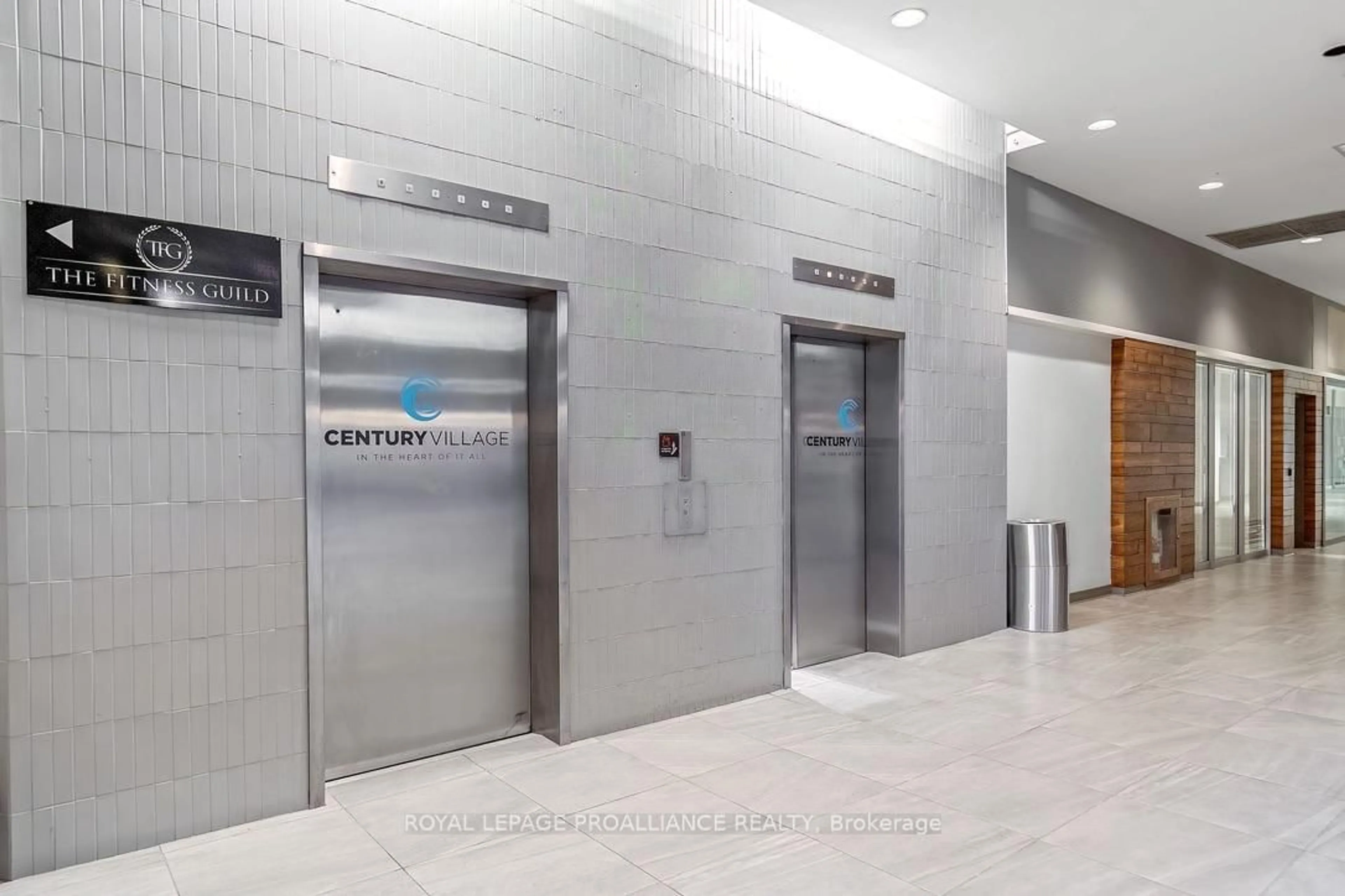 Indoor foyer for 199 Front St #514, Belleville Ontario K8N 5H5