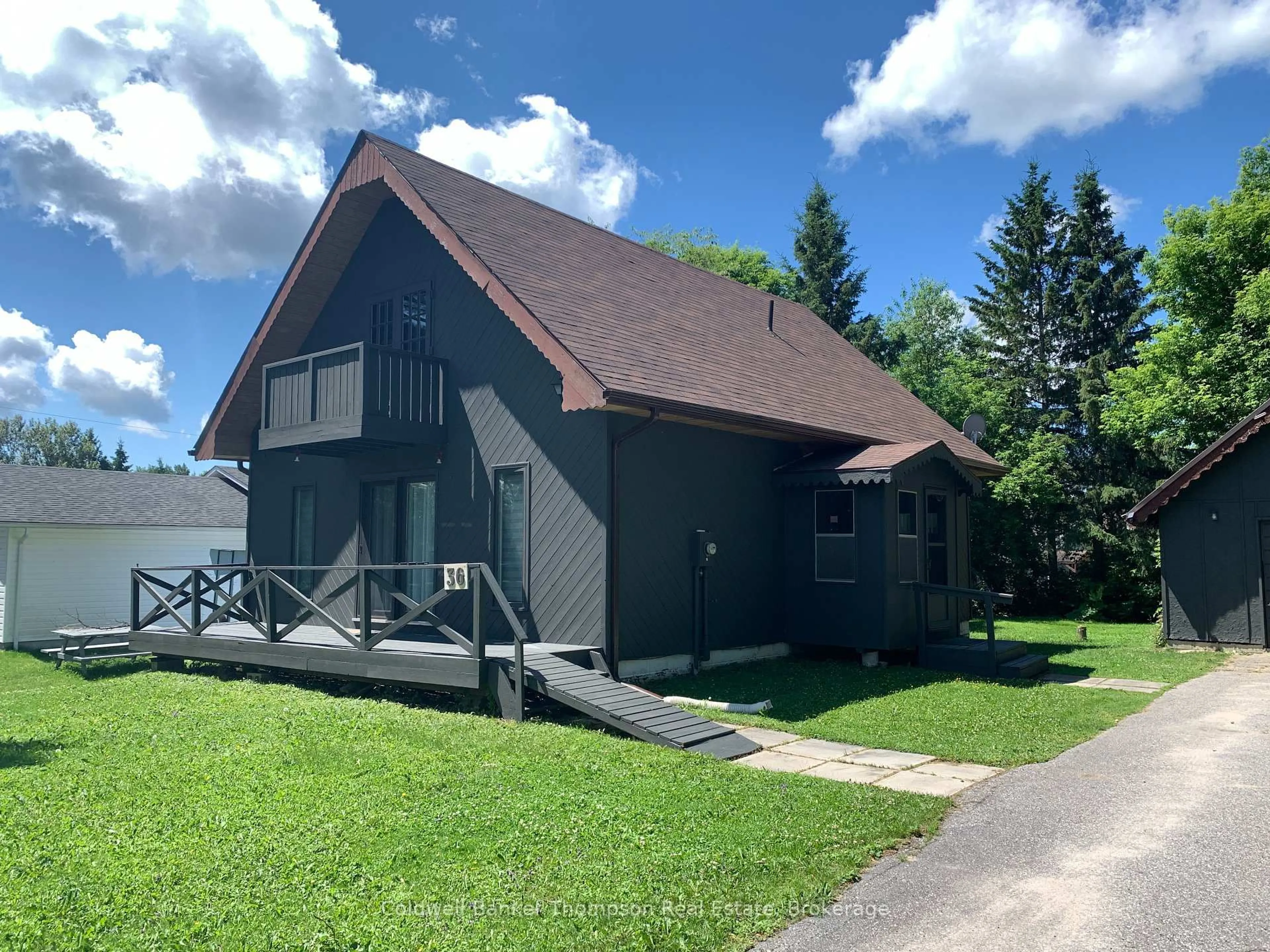 Unknown for 36 Paget St, Sundridge Ontario P0A 1Z0