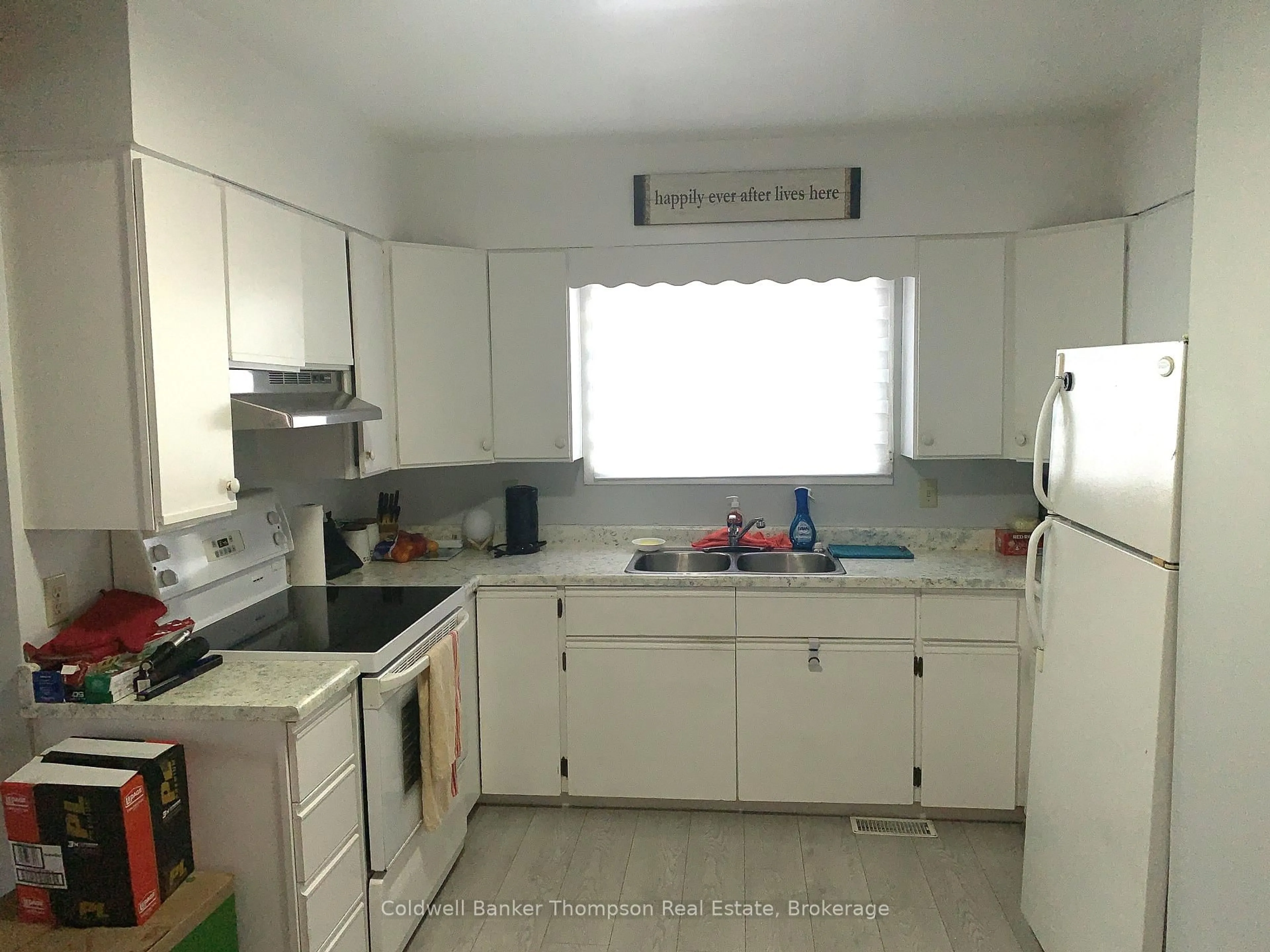 Standard kitchen, unknown for 36 Paget St, Sundridge Ontario P0A 1Z0