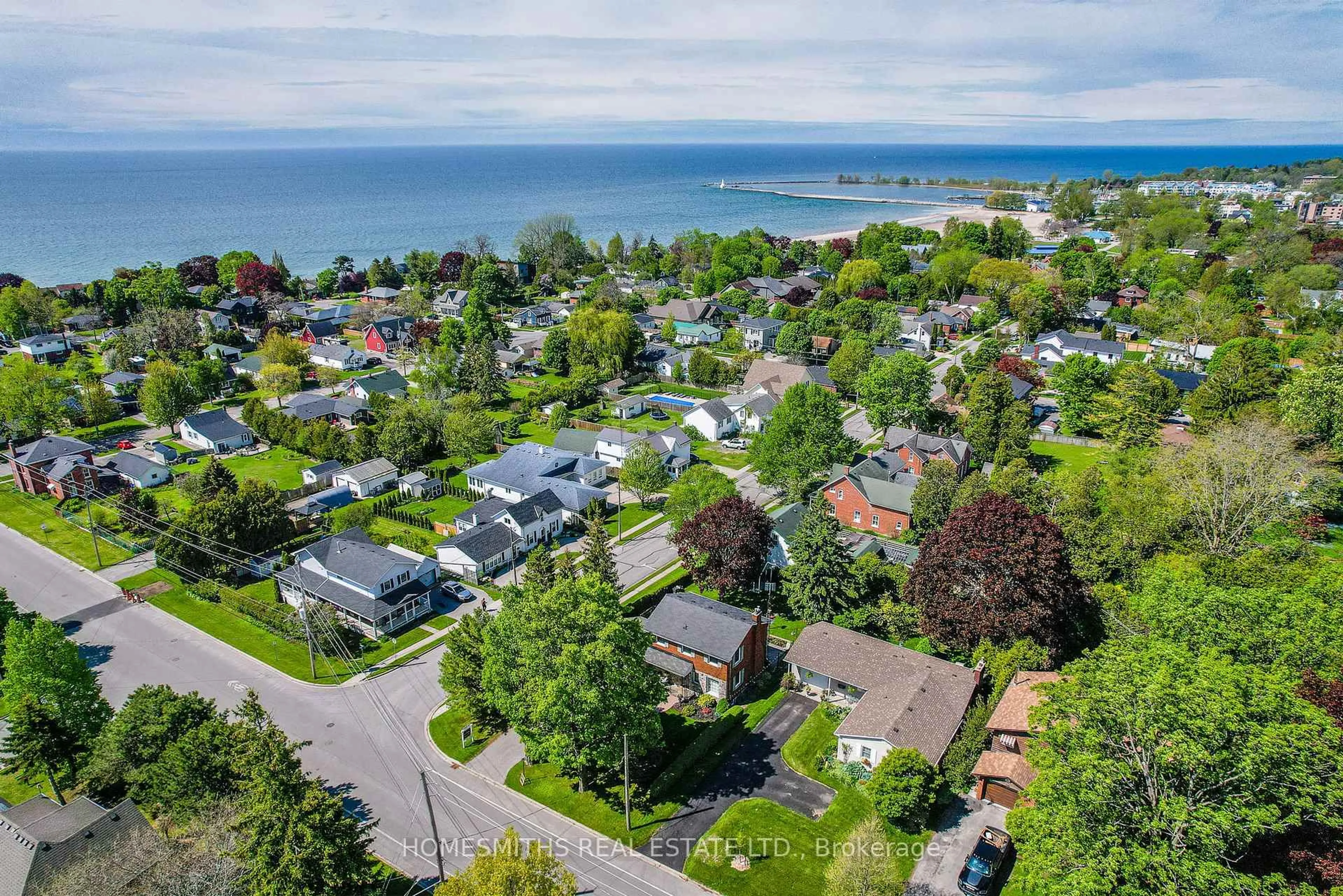 A pic from outside/outdoor area/front of a property/back of a property/a pic from drone, water/lake/river/ocean view for 159 D'arcy St, Cobourg Ontario K9A 3Z9