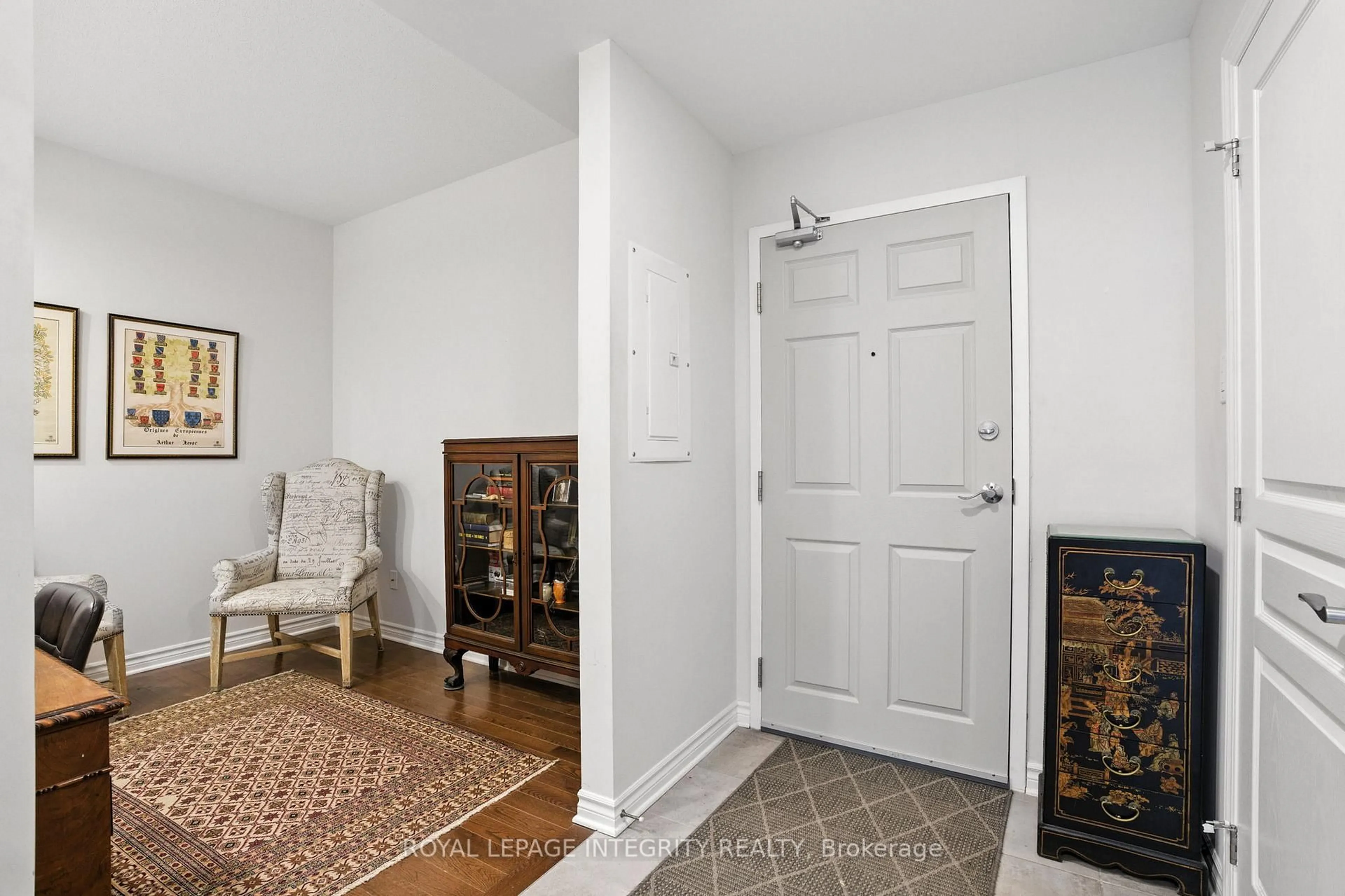 Indoor entryway for 700 Du Rivage St #3, Clarence-Rockland Ontario K4K 0K4