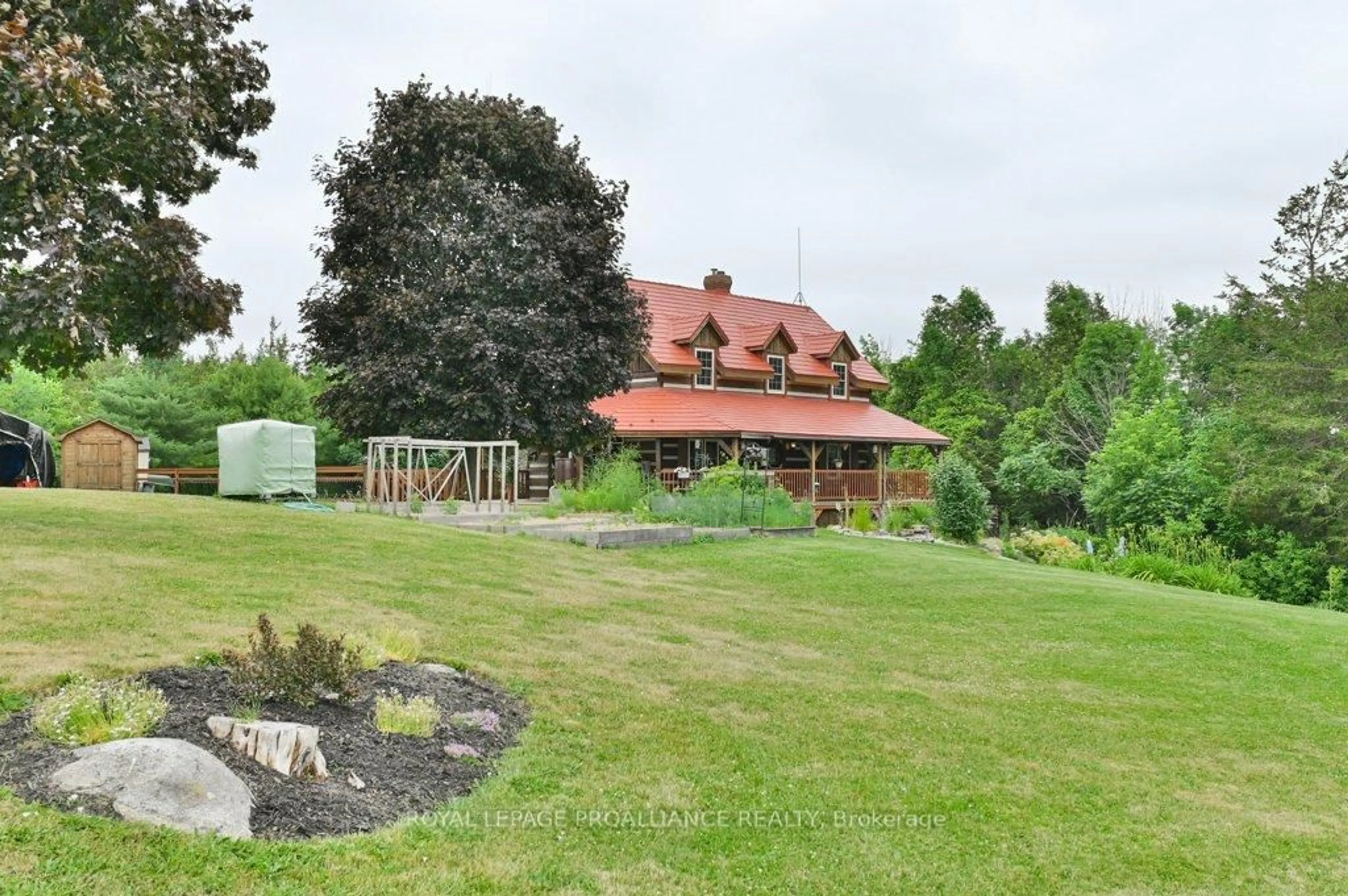 A pic from outside/outdoor area/front of a property/back of a property/a pic from drone, mountain view for 2818 5th Line, Trent Hills Ontario K0L 1L0
