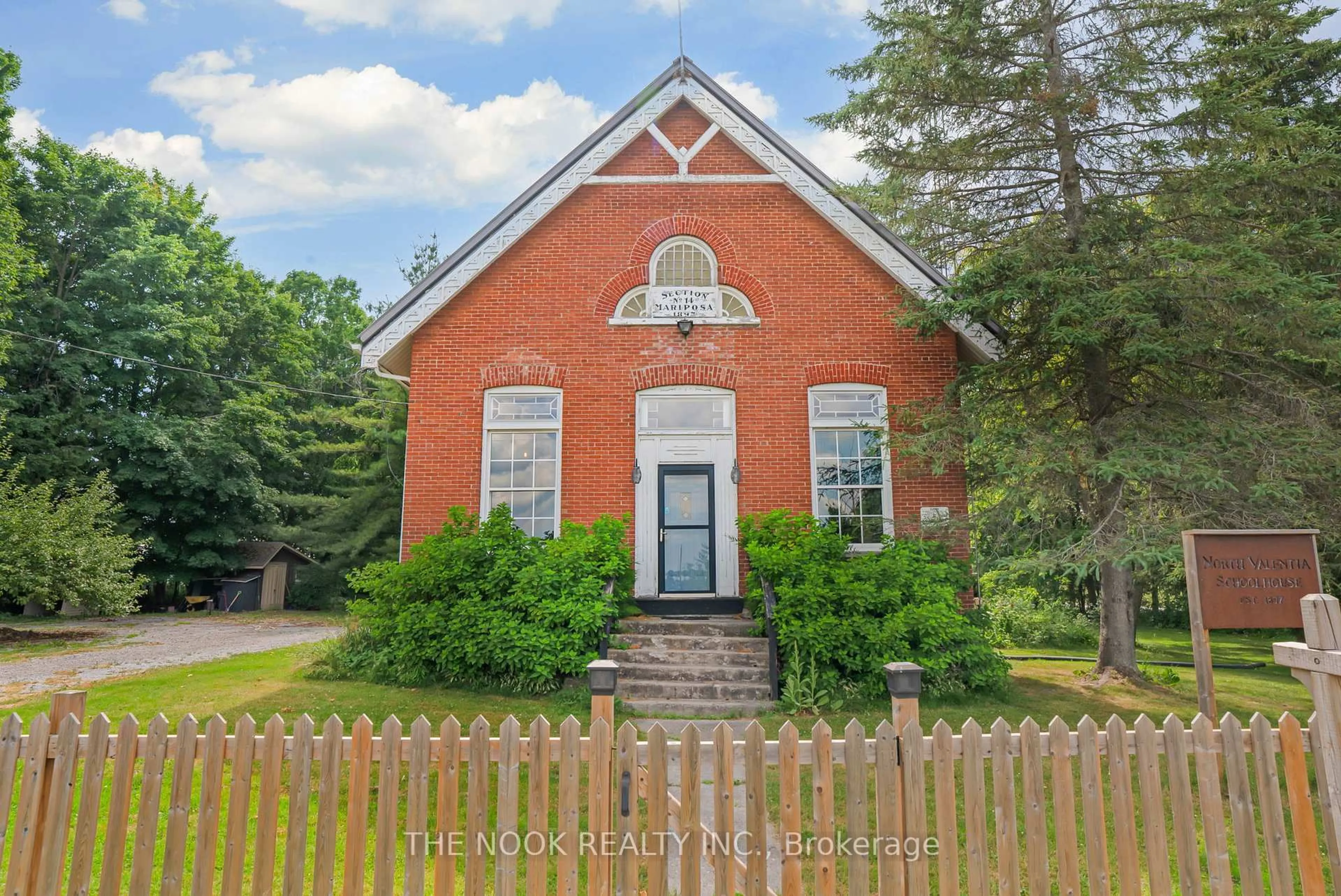Home with brick exterior material, building for 275 VALENTIA Rd, Kawartha Lakes Ontario K0M 2C0