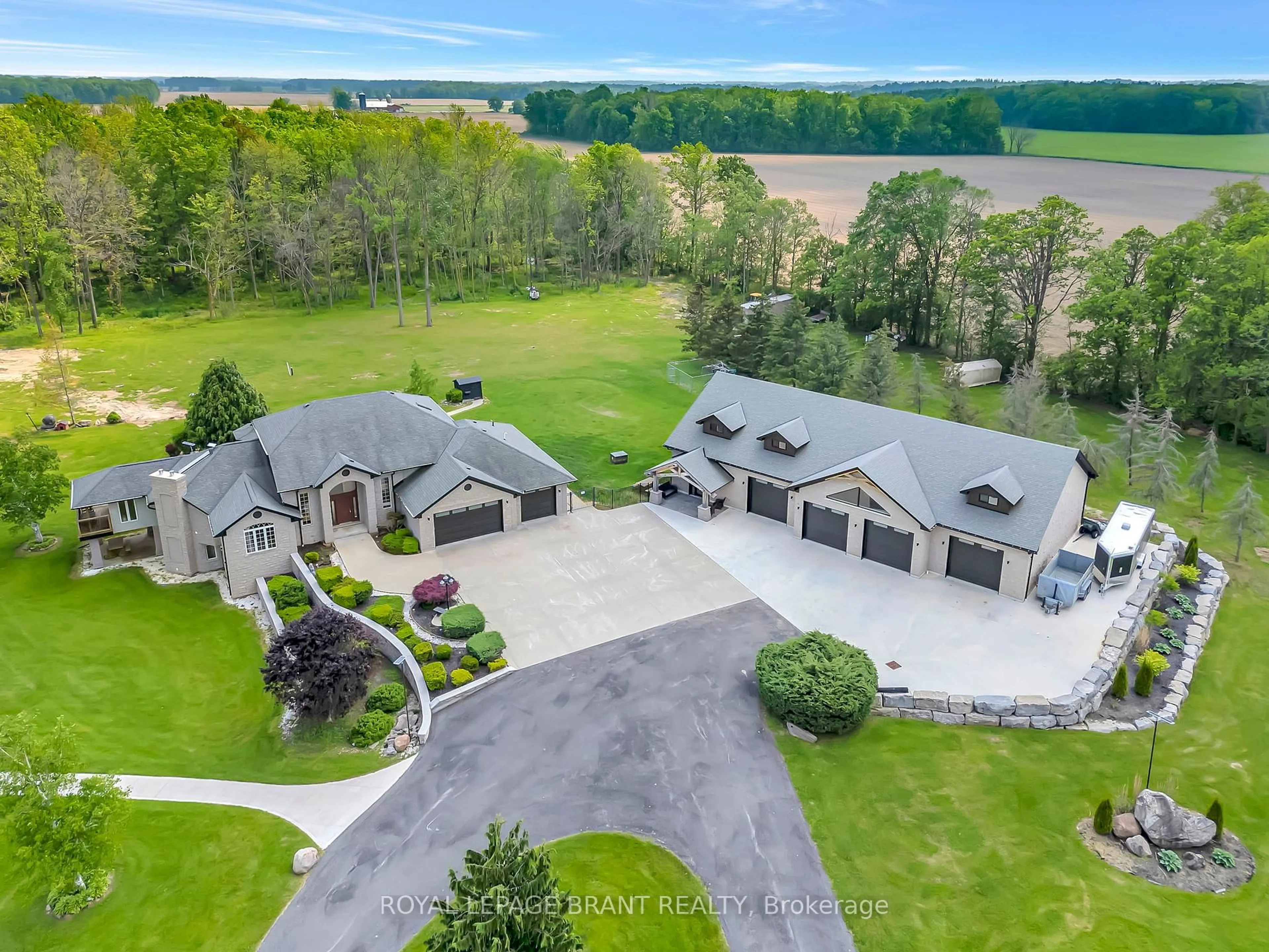 A pic from outside/outdoor area/front of a property/back of a property/a pic from drone, water/lake/river/ocean view for 1246 Conc 6 Townsend Rd, Norfolk Ontario N0E 1Y0