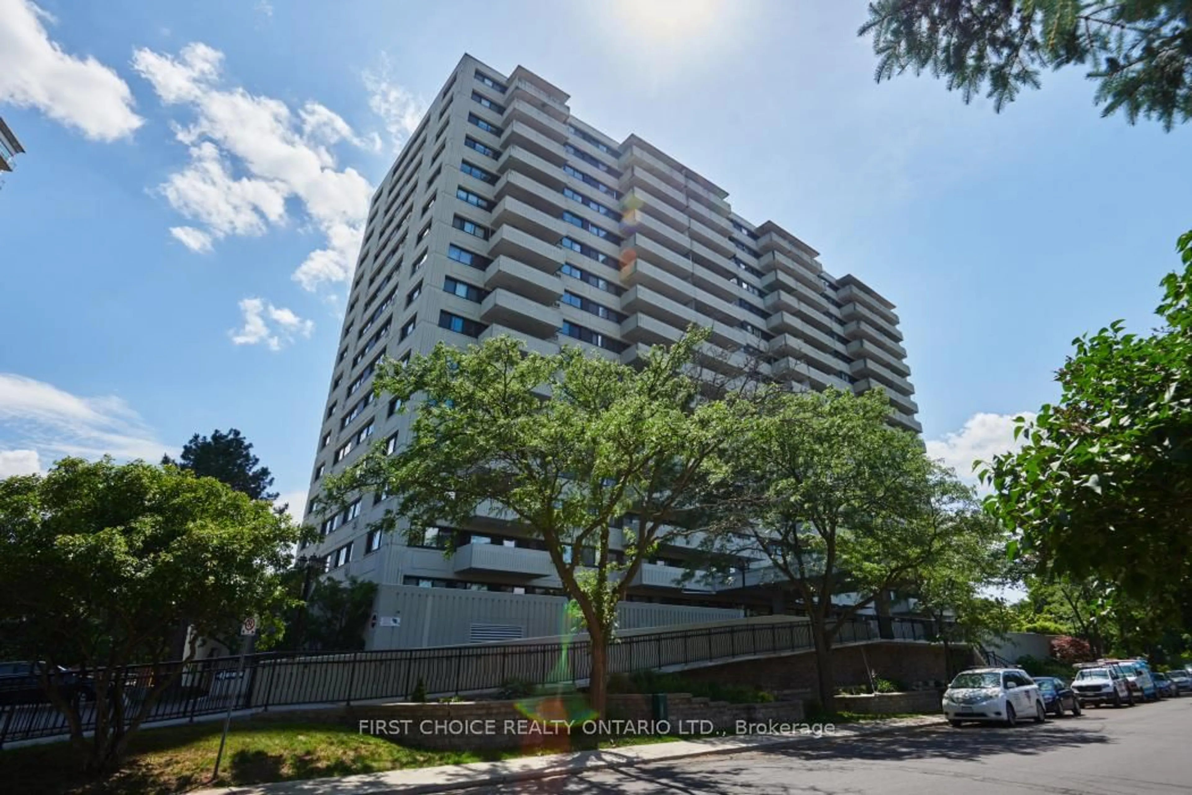 Unknown for 40 Landry St #1208, Ottawa Ontario K1L 8K4