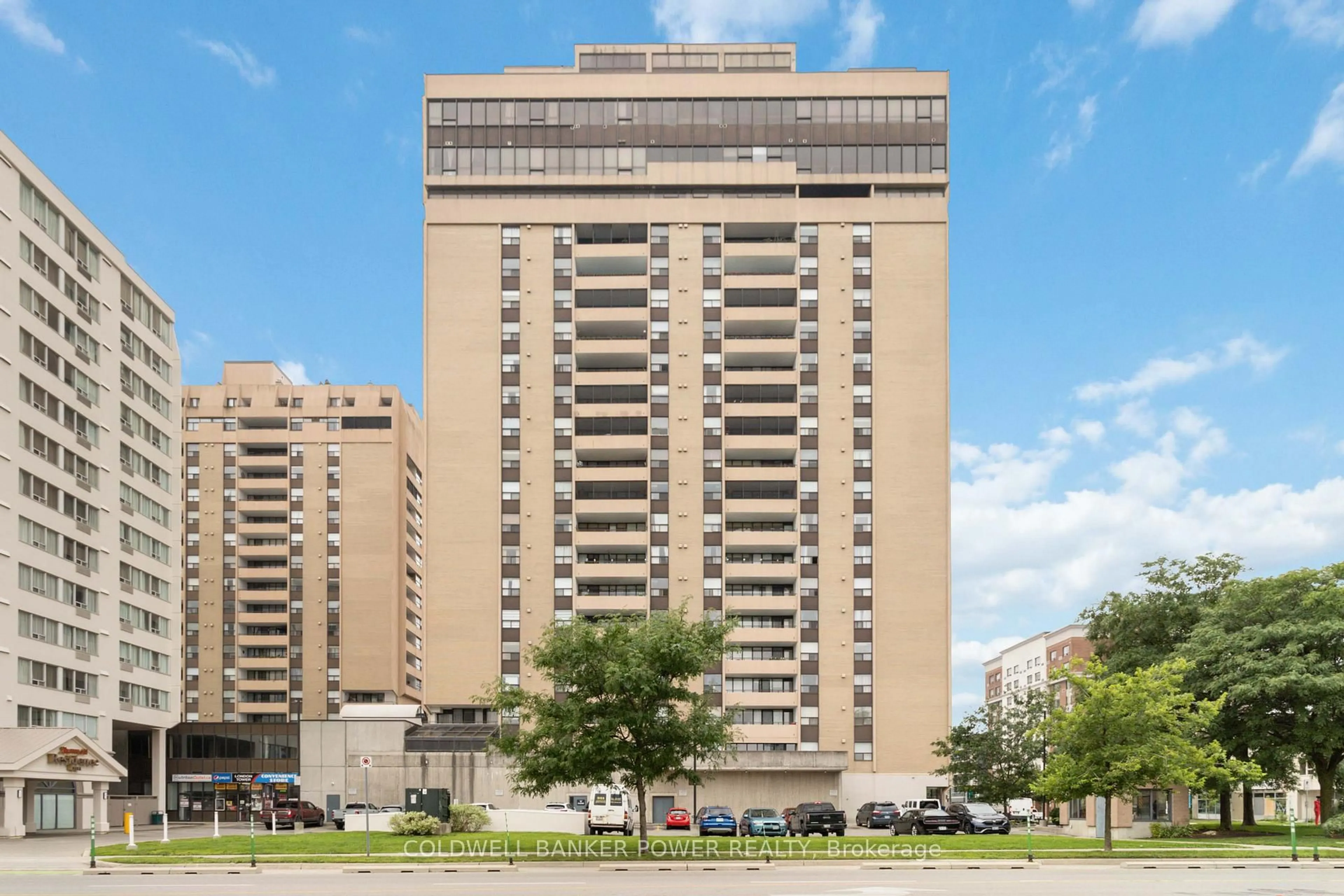 Unknown for 389 Dundas St #2304, London East Ontario N6B 3L5