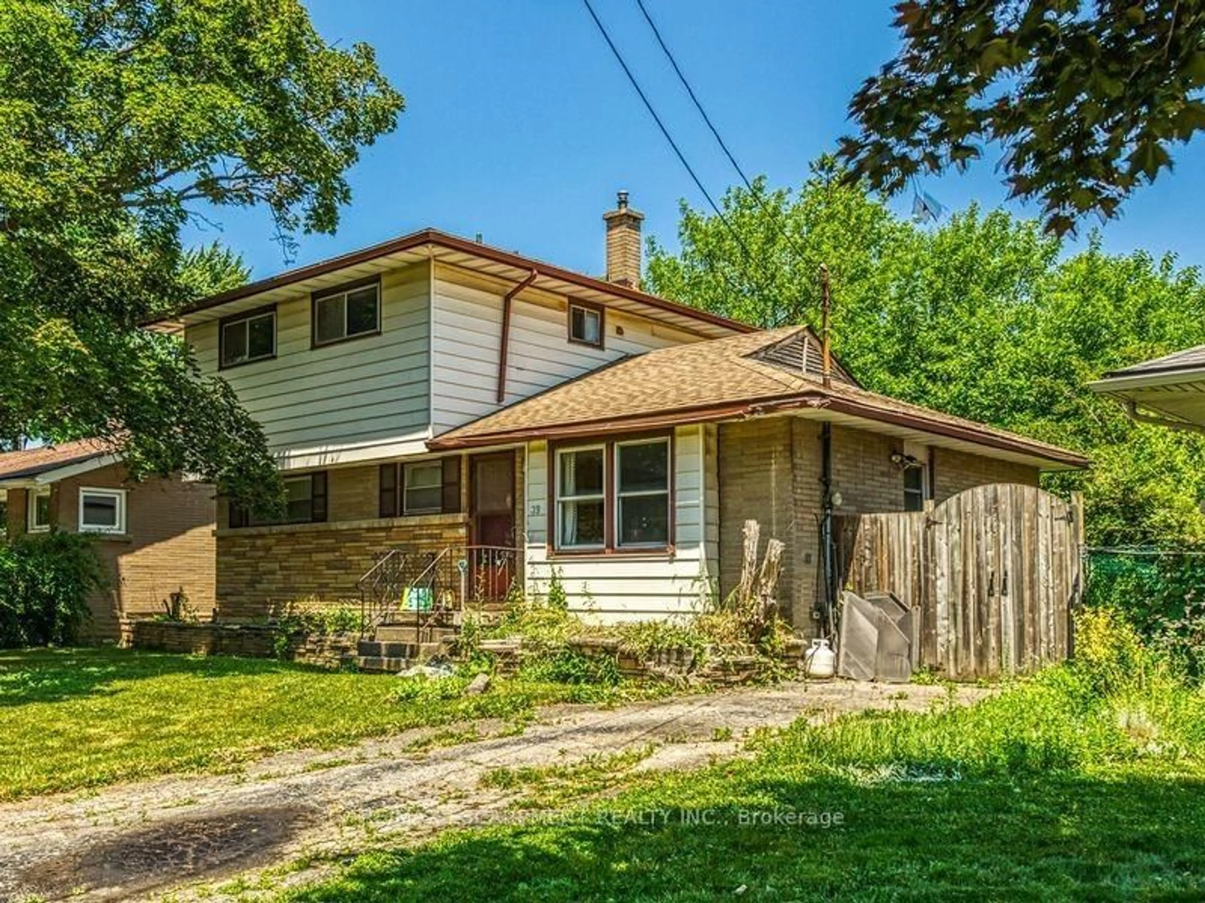 Unknown for 39 Grandfield St, Hamilton Ontario L8T 2H1