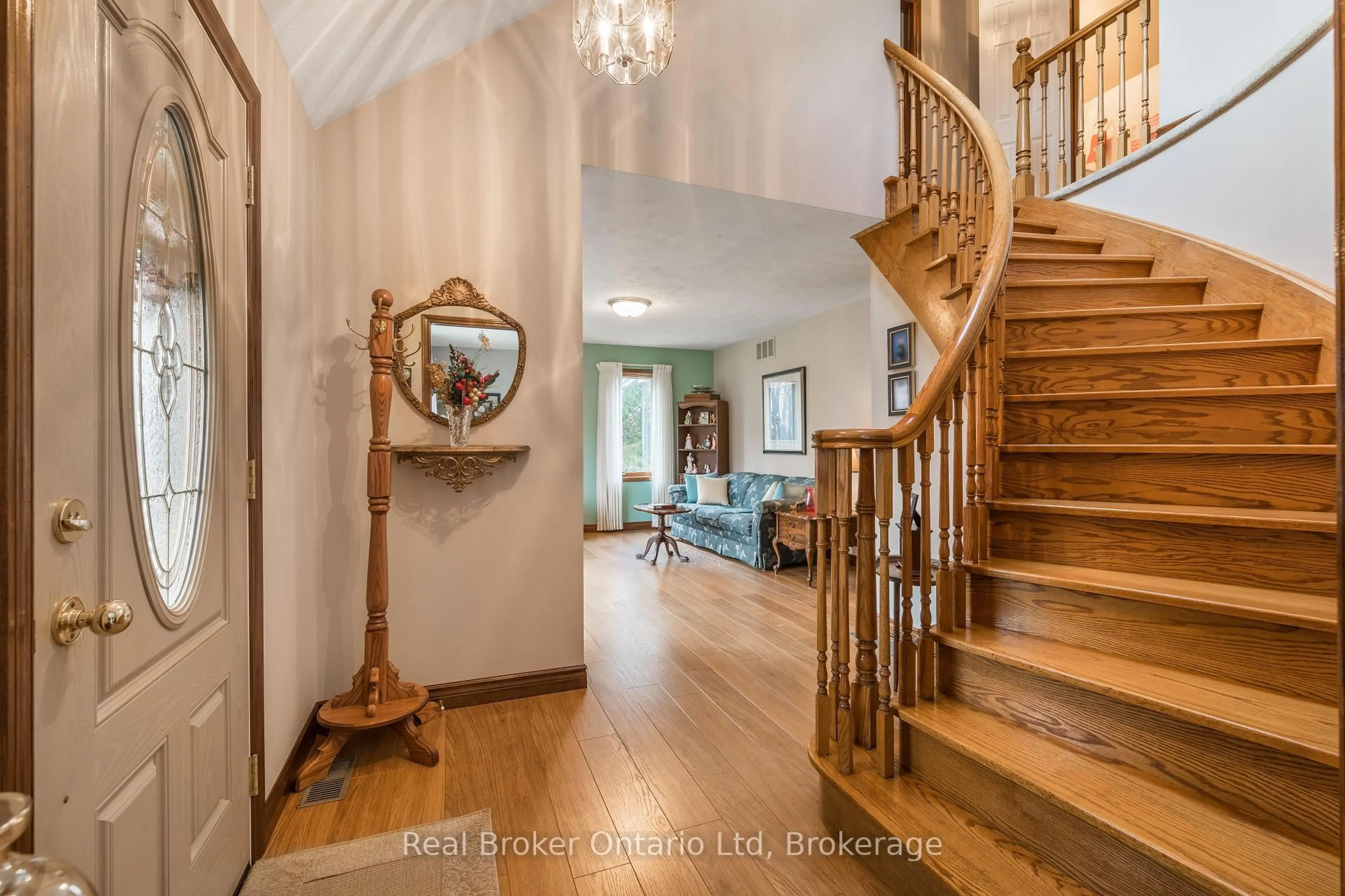 Indoor entryway for 203 Sideroad 5, South Bruce Peninsula Ontario N0H 1A0