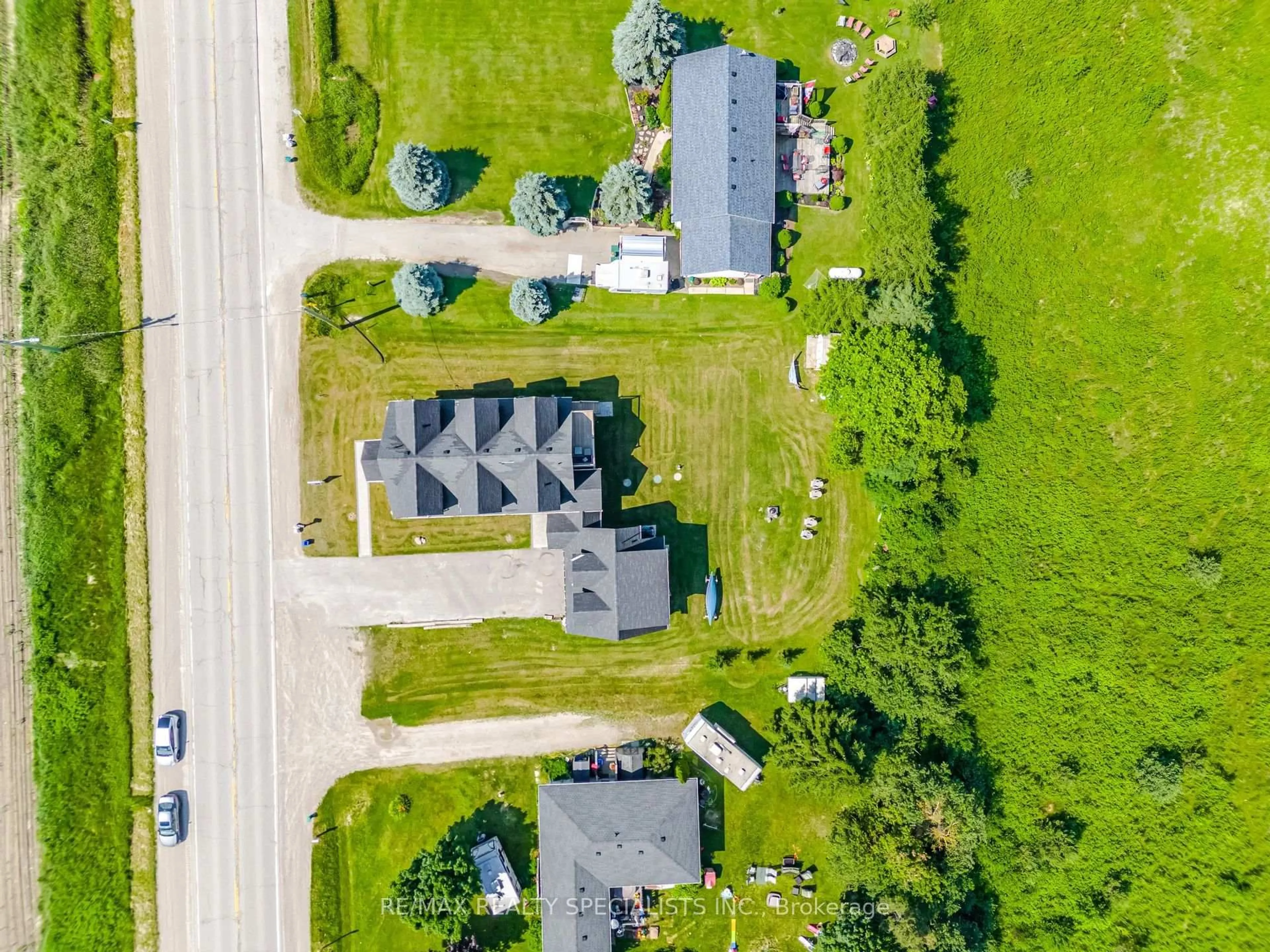A pic from outside/outdoor area/front of a property/back of a property/a pic from drone, street for 63011 Dufferin Rd 3, East Garafraxa Ontario L9W 1J7