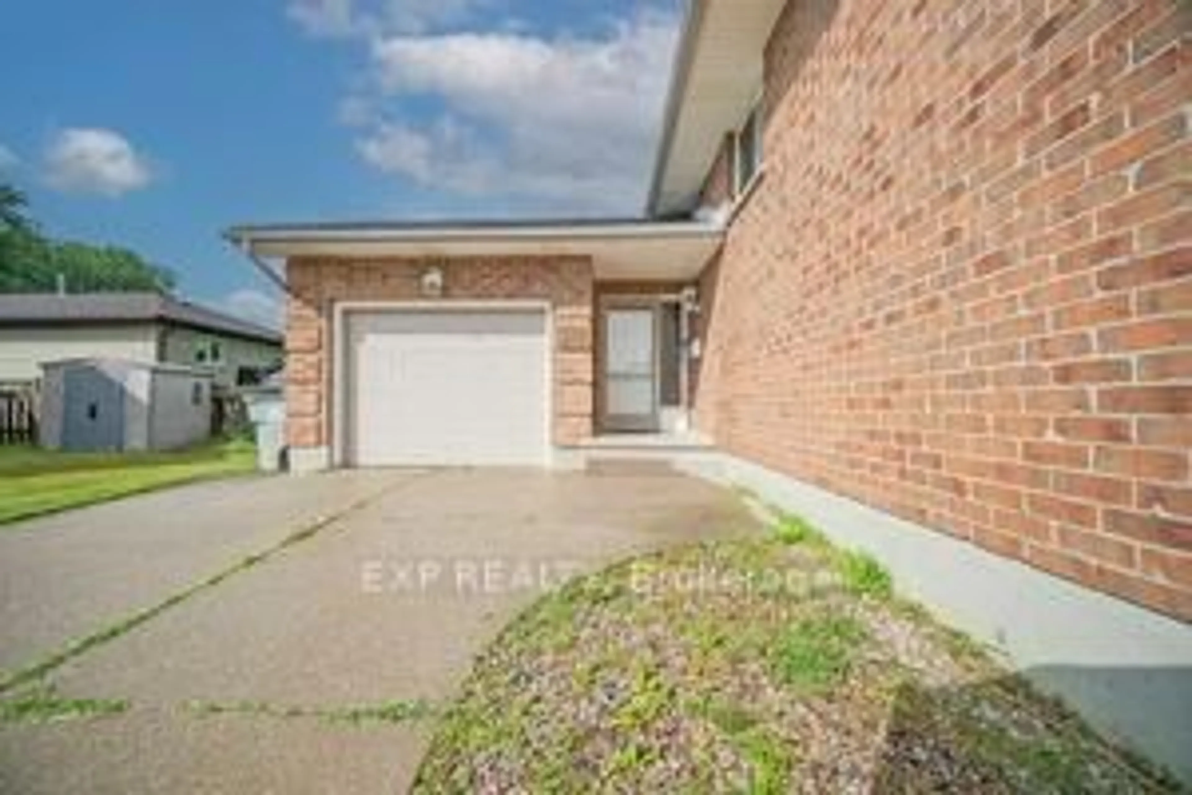 Home with brick exterior material, street for 175 Southfield Dr, Strathroy Caradoc Ontario N7G 3V3