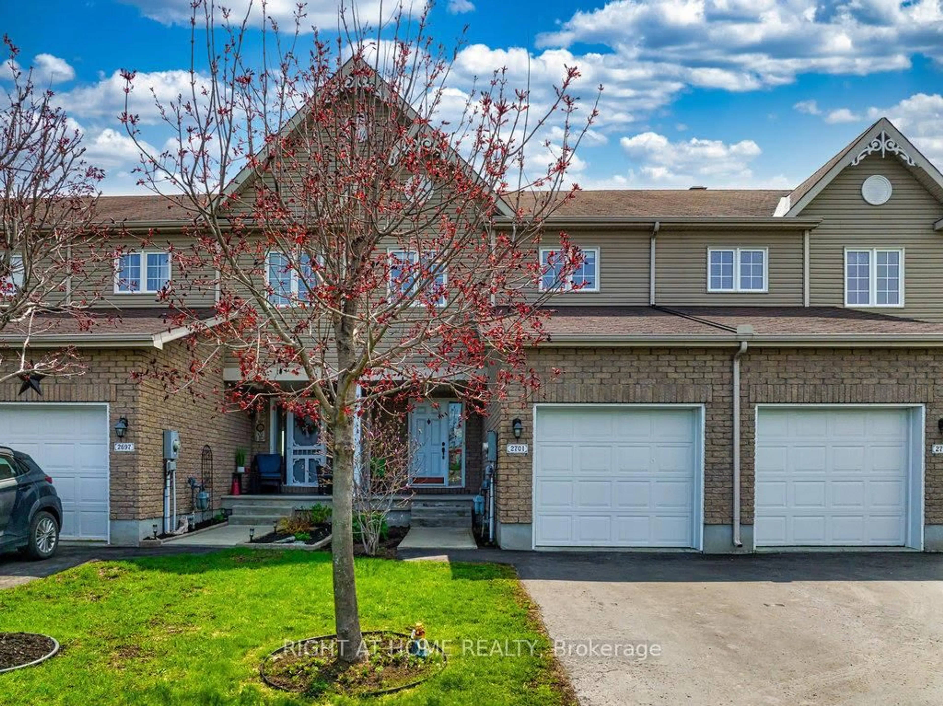 Home with brick exterior material, street for 2701 RAYMOND St, Clarence-Rockland Ontario K4K 0B6