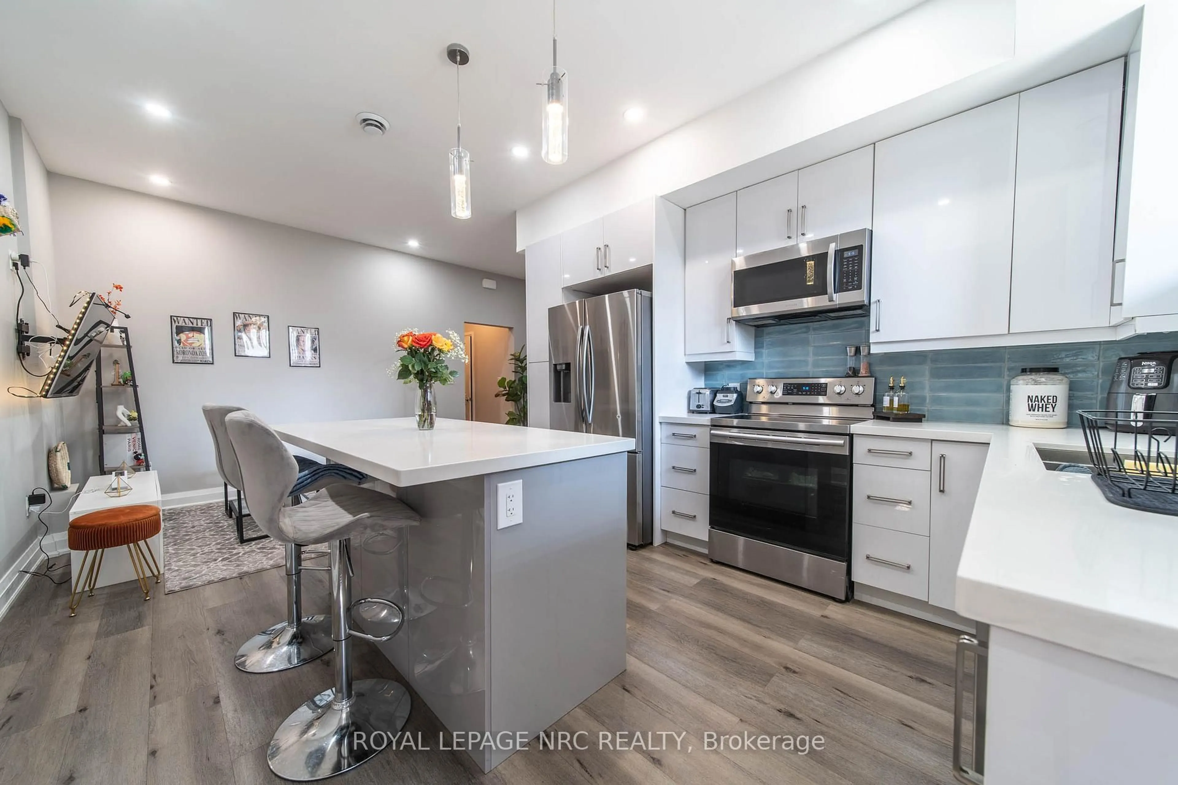 Open concept kitchen, unknown for 37A Ormonde Ave, St. Catharines Ontario L2M 5P1