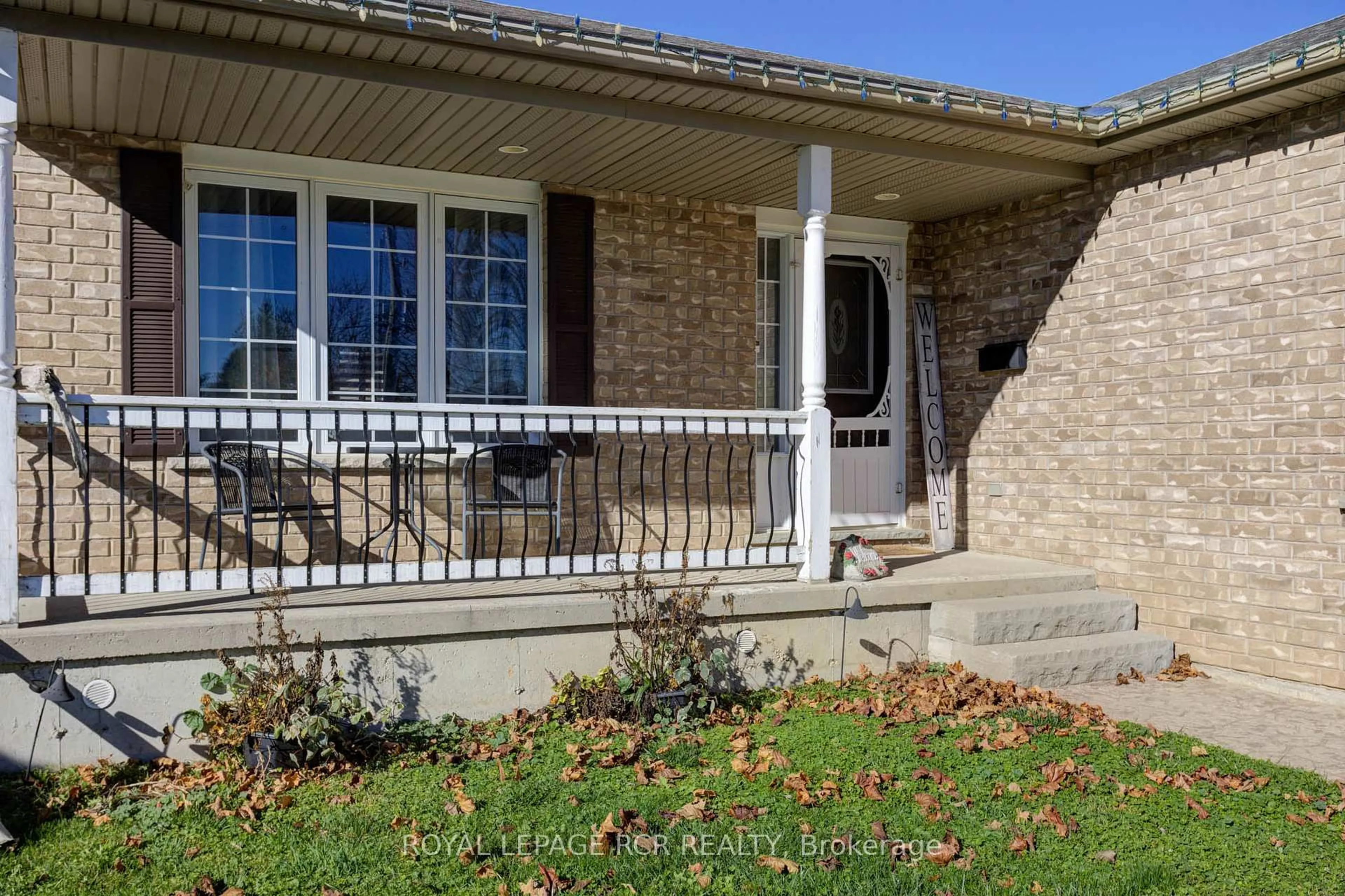Home with vinyl exterior material, street for 44 Geddes St, Minto Ontario N0G 1M0