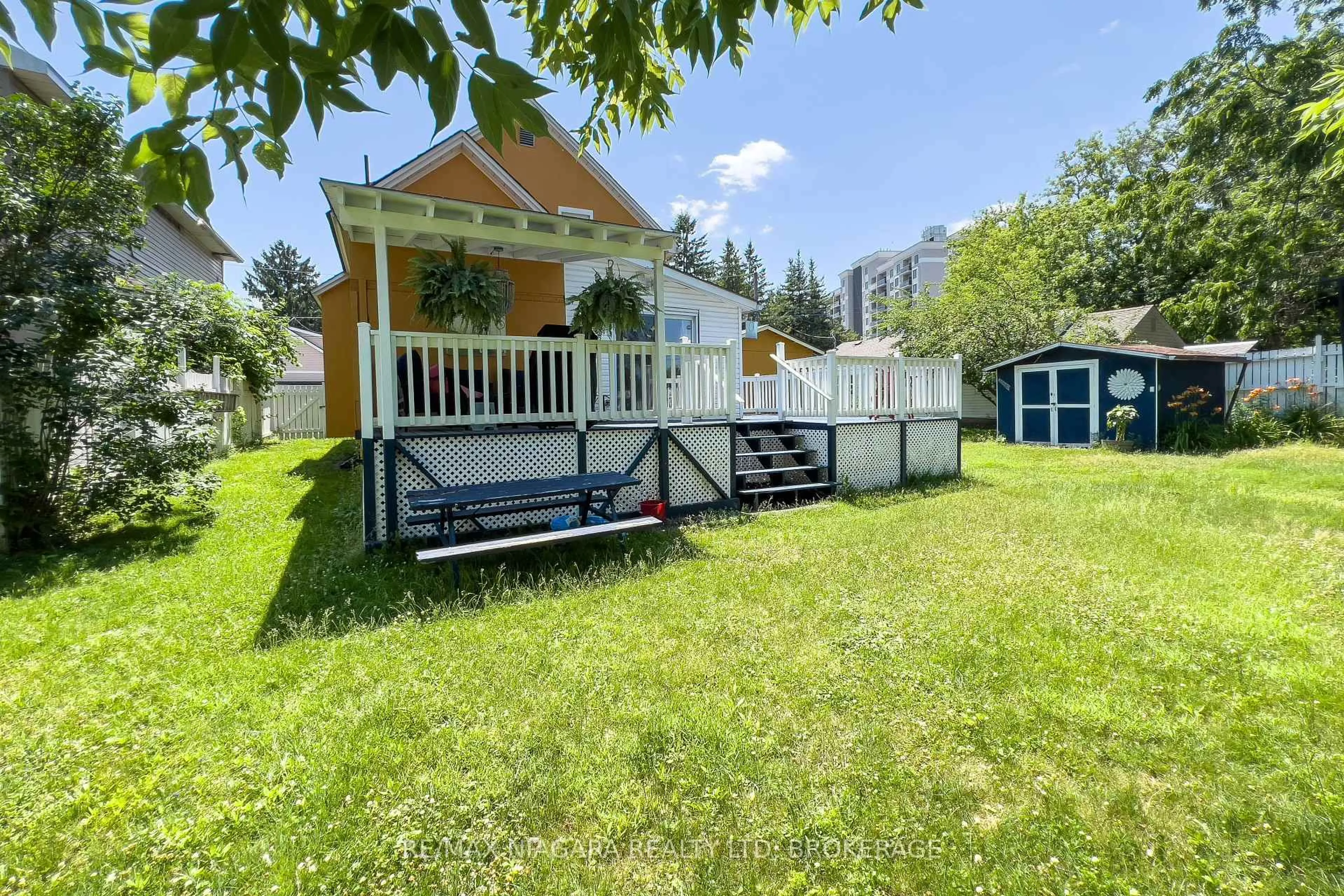 Unknown for 5791 Emery St, Niagara Falls Ontario L2G 1L8