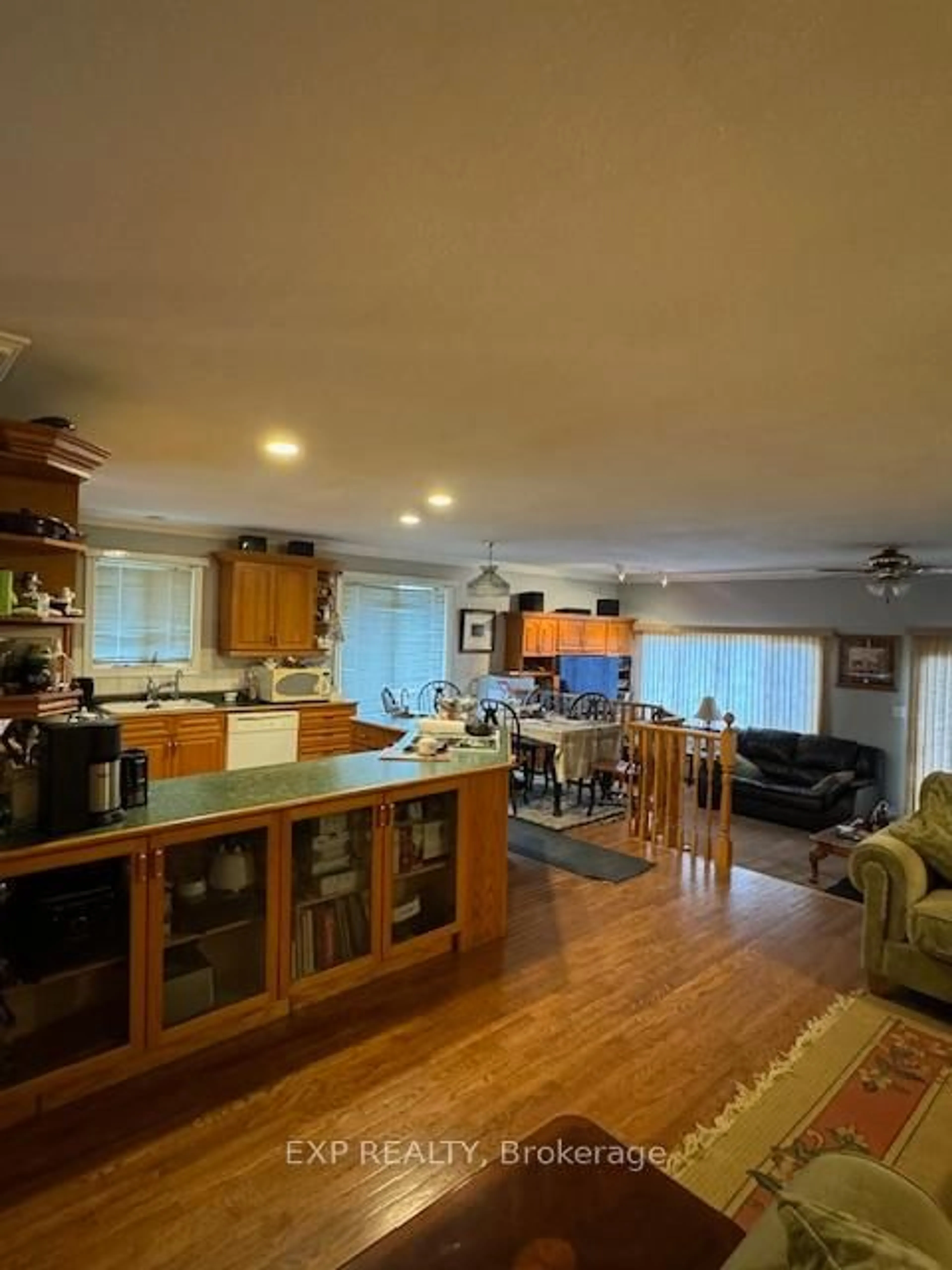 Open concept kitchen, unknown for 680 Trailview Dr, Peterborough South Ontario K9J 8P1