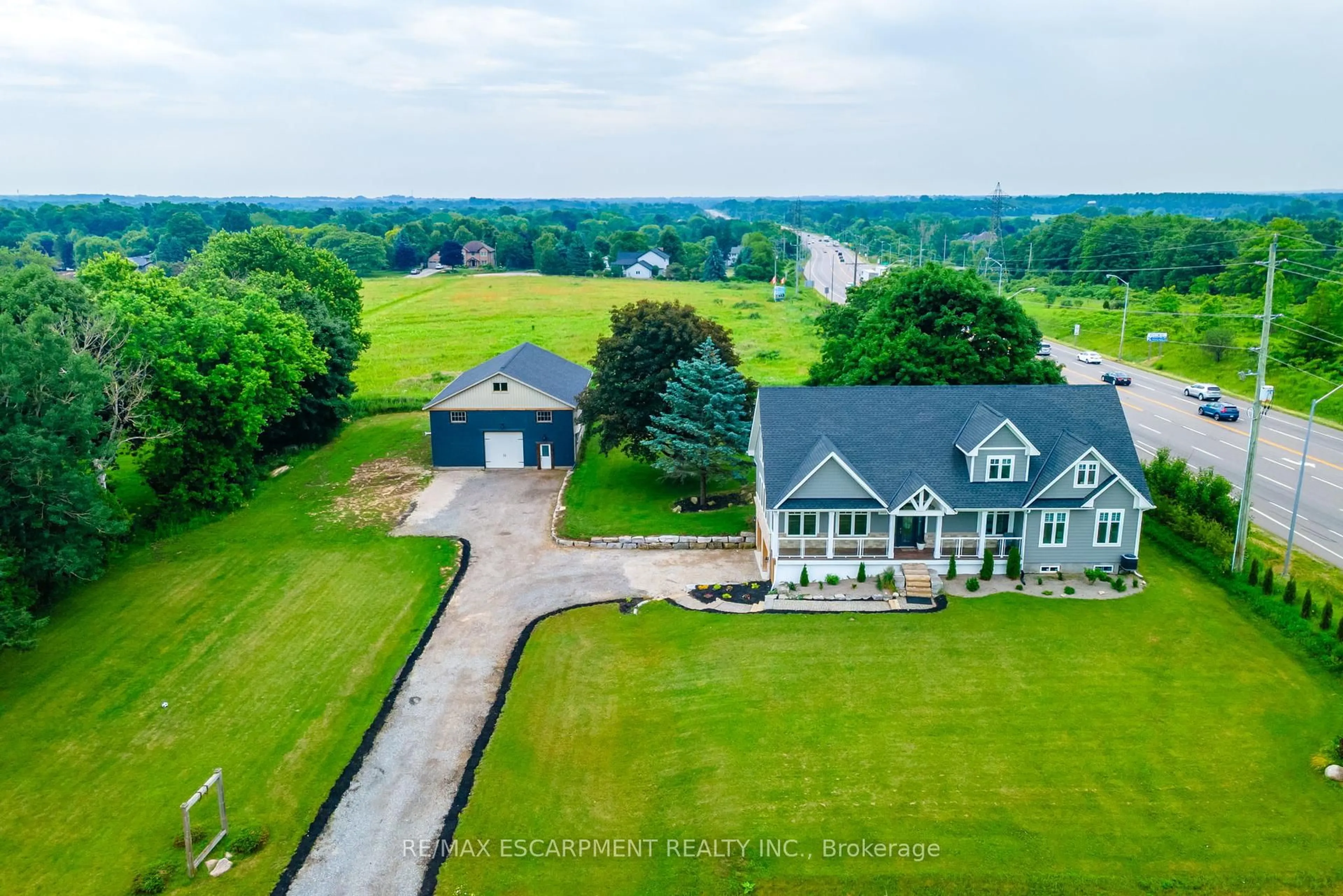 A pic from outside/outdoor area/front of a property/back of a property/a pic from drone, water/lake/river/ocean view for 4 Concession 11 Rd, Hamilton Ontario L8B 1H8