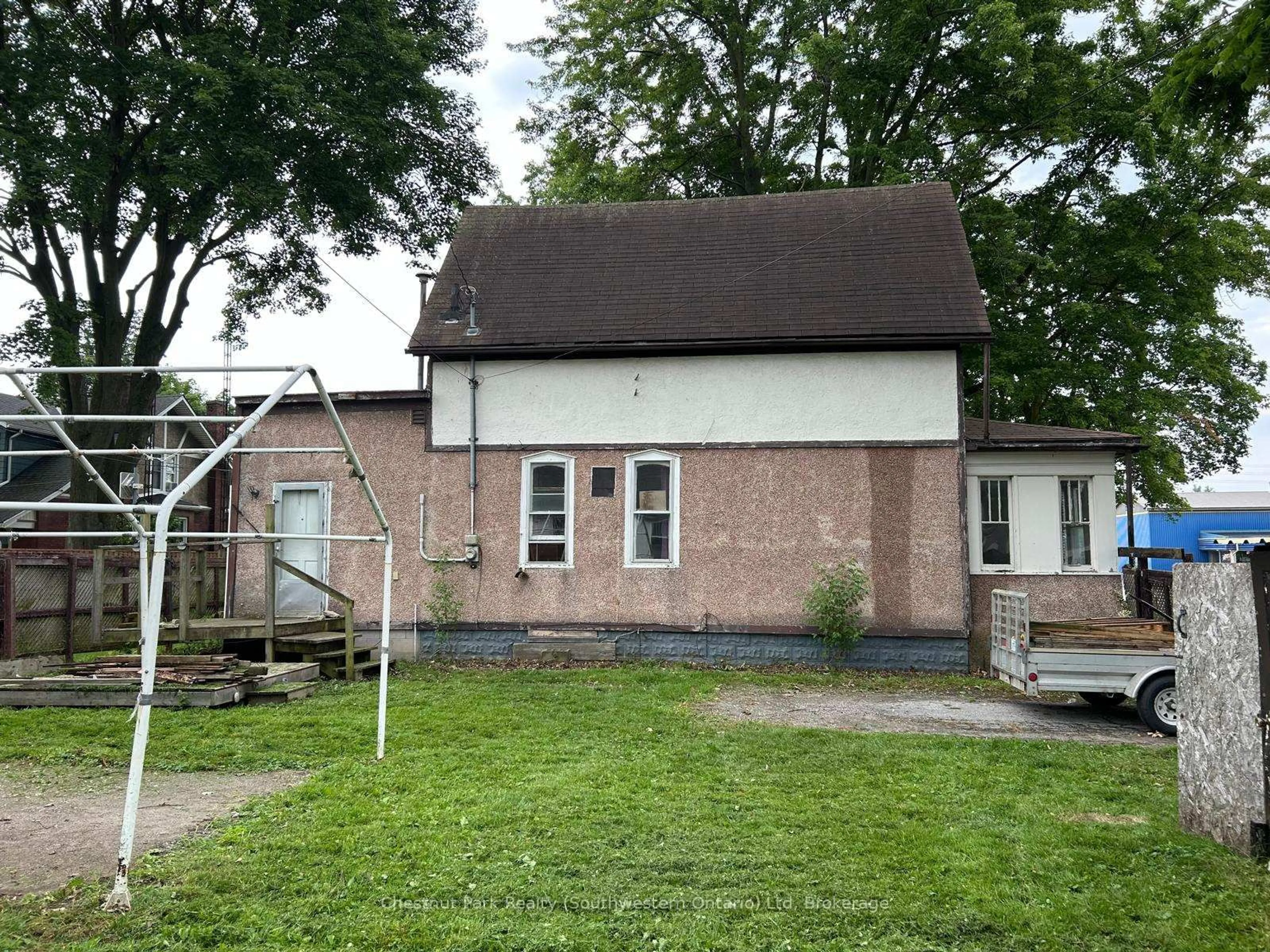 Unknown for 207 Tamarac St, Haldimand Ontario N1A 2C5
