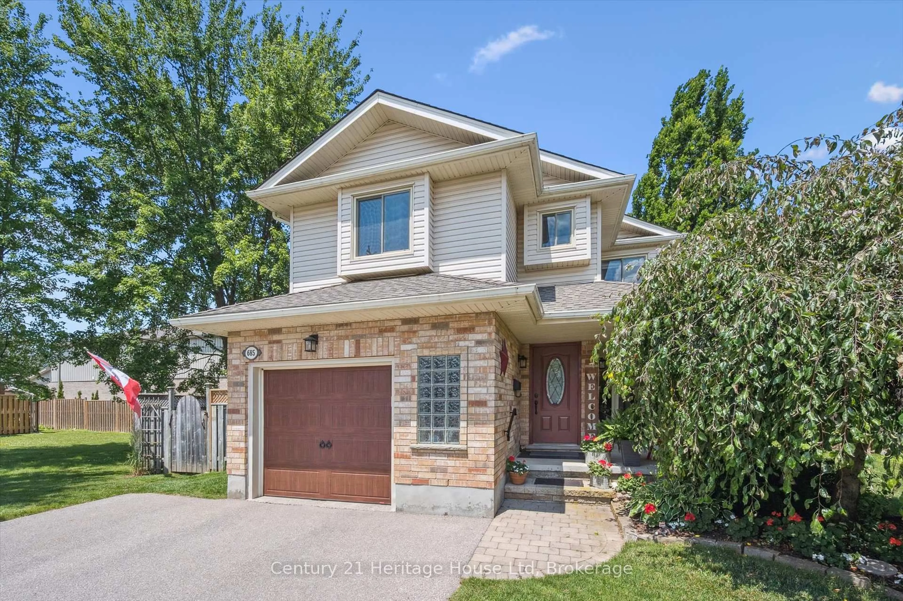 Home with brick exterior material, street for 685 Willow Rd, Guelph Ontario N1H 8K2