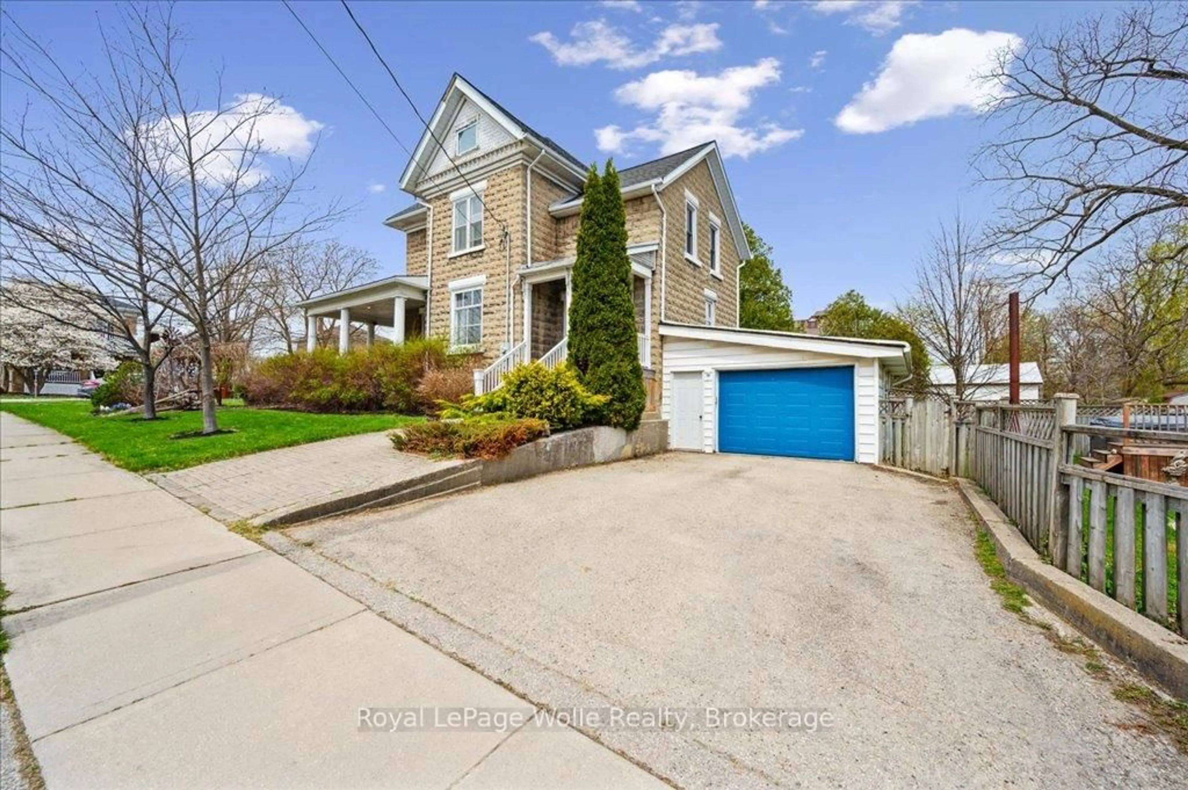 A pic from outside/outdoor area/front of a property/back of a property/a pic from drone, street for 454 Wallace Ave, North Perth Ontario N4W 1L6
