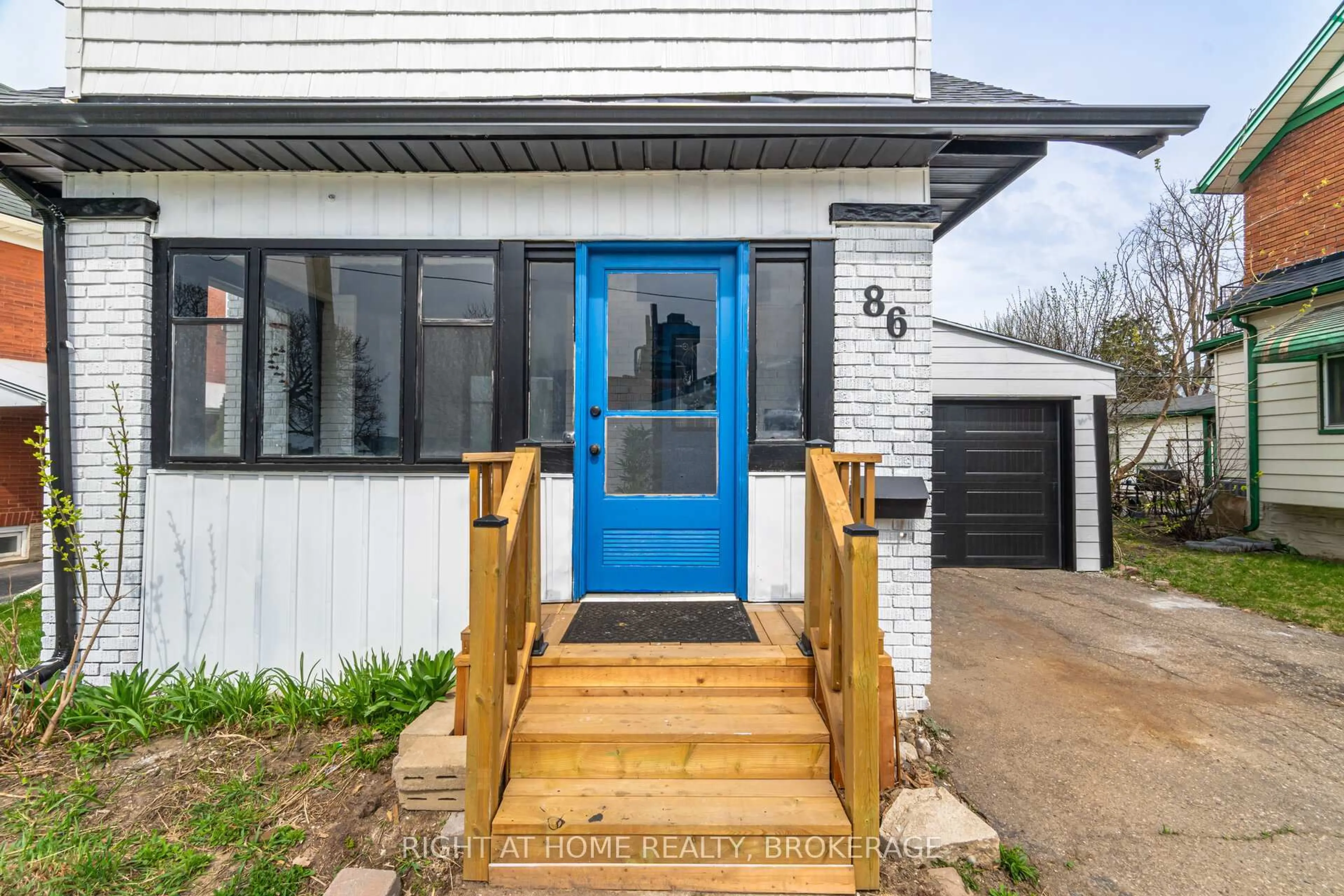 Unknown for 86 Glasgow St, Kitchener Ontario N2G 2G7