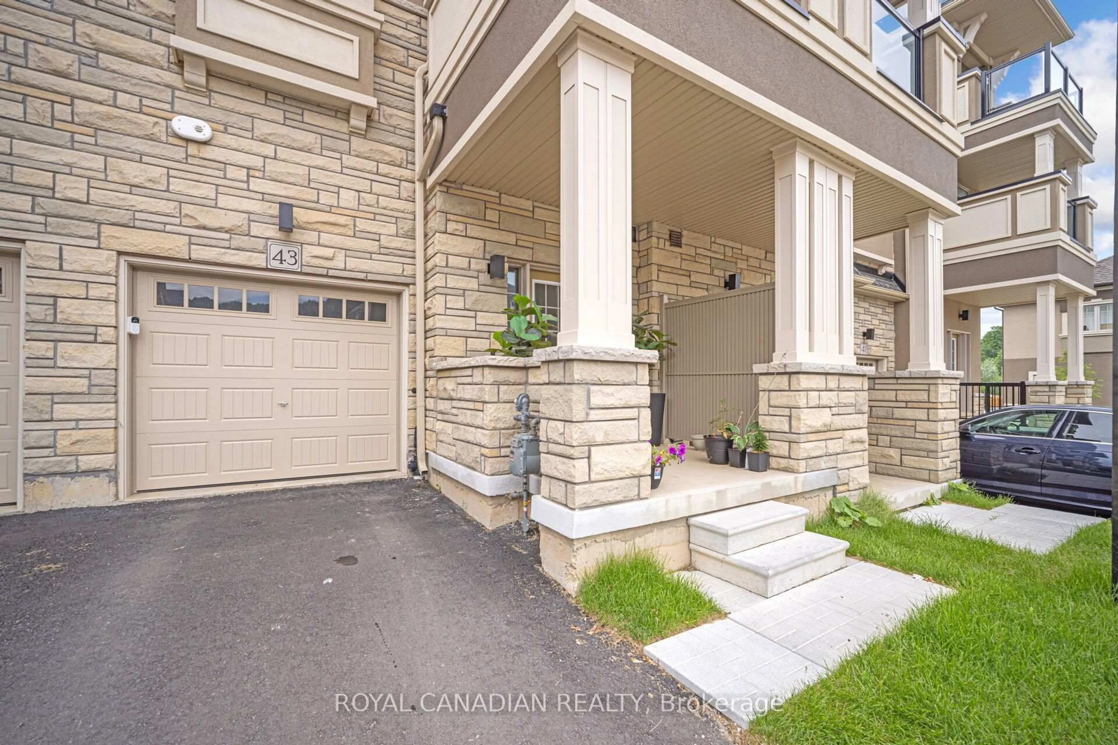 Unknown for 305 Garner Rd #43, Hamilton Ontario L9G 3K9