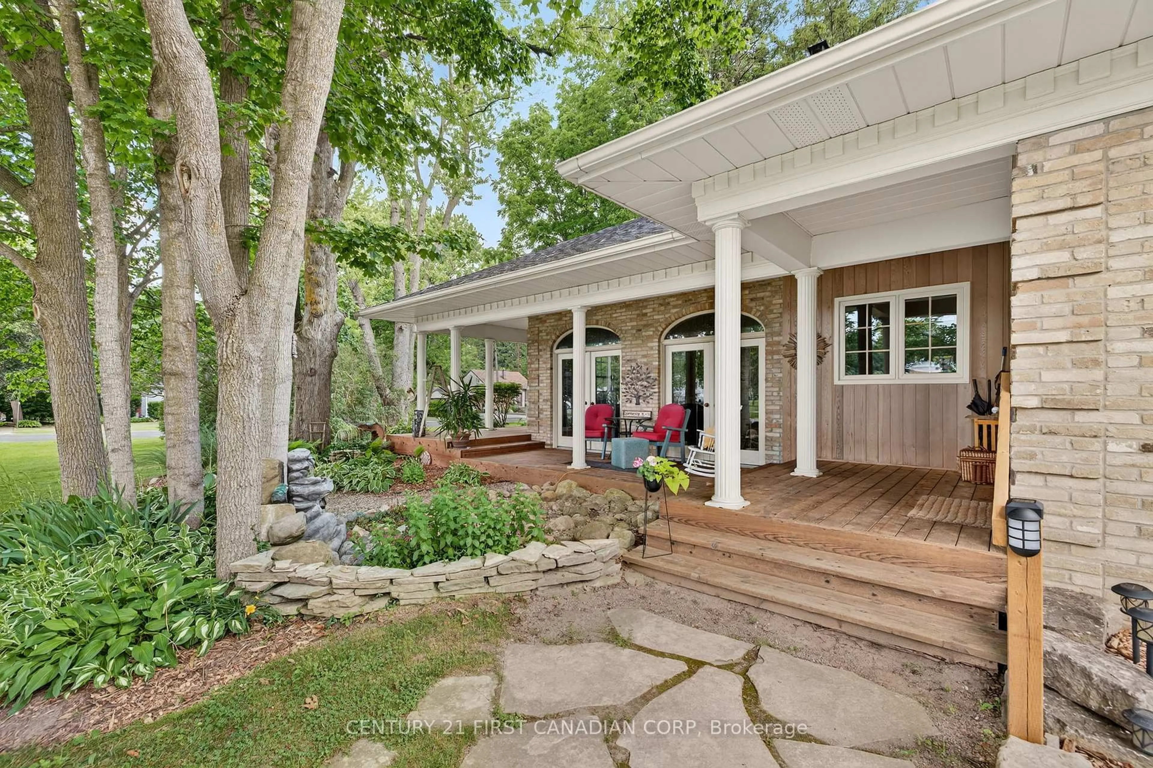 Patio, street for 24439 Poplar Hill Rd, Middlesex Centre Ontario N0M 2A0