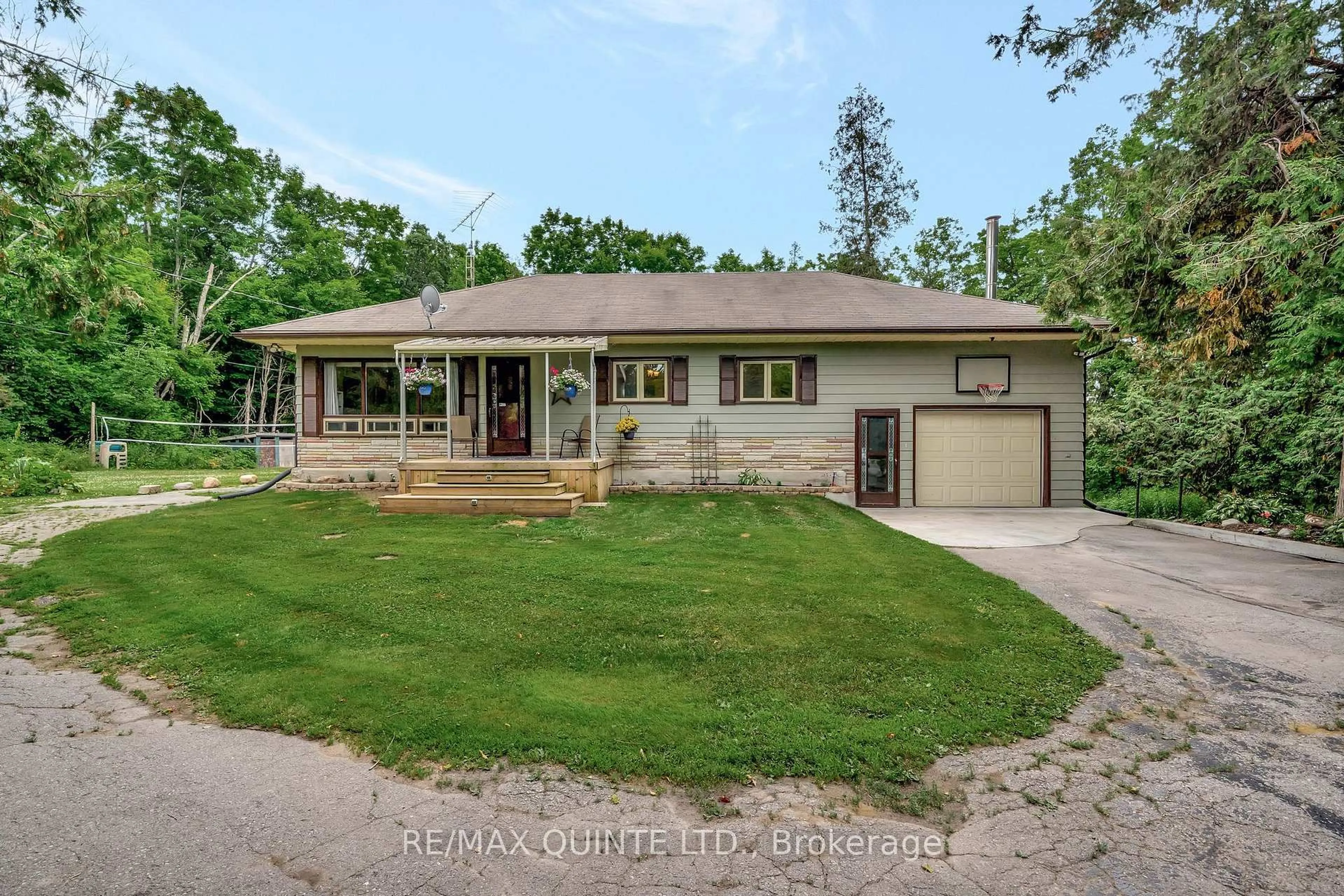 A pic from outside/outdoor area/front of a property/back of a property/a pic from drone, street for 103462 Highway 7 Highway, Limoges Ontario K0K 2M0