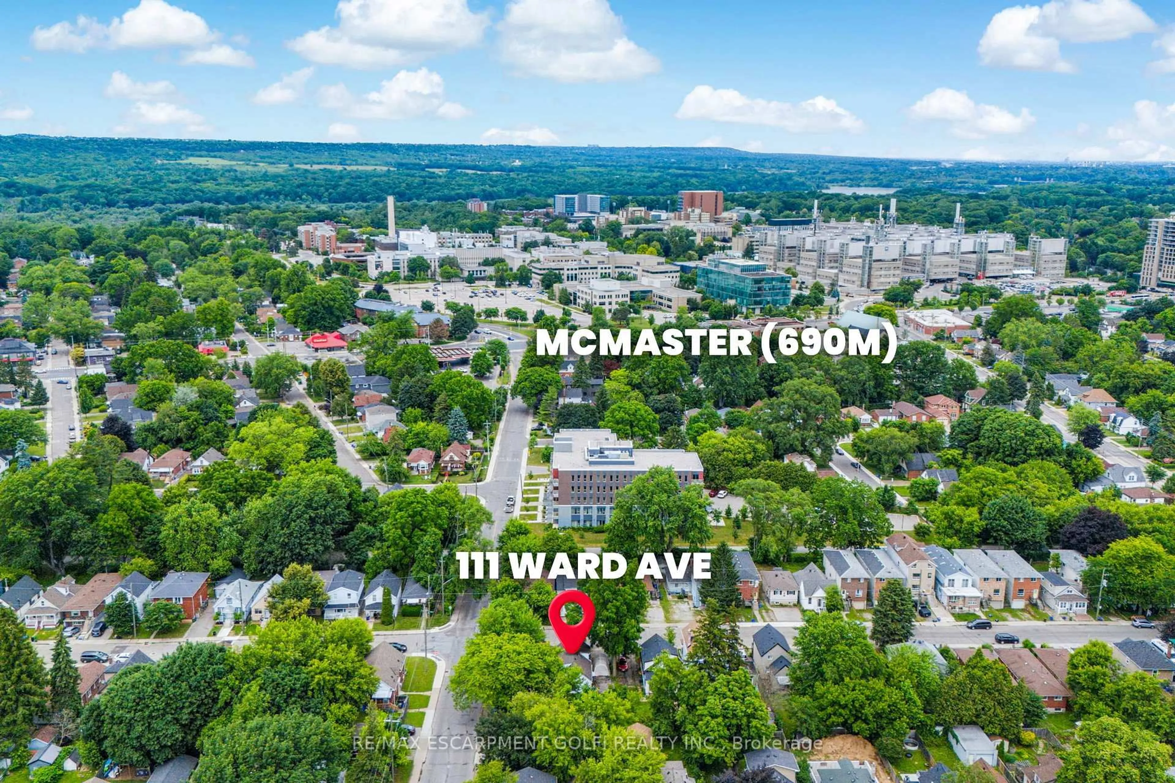 A pic from outside/outdoor area/front of a property/back of a property/a pic from drone, mountain view for 111 WARD Ave, Hamilton Ontario L8S 2E8
