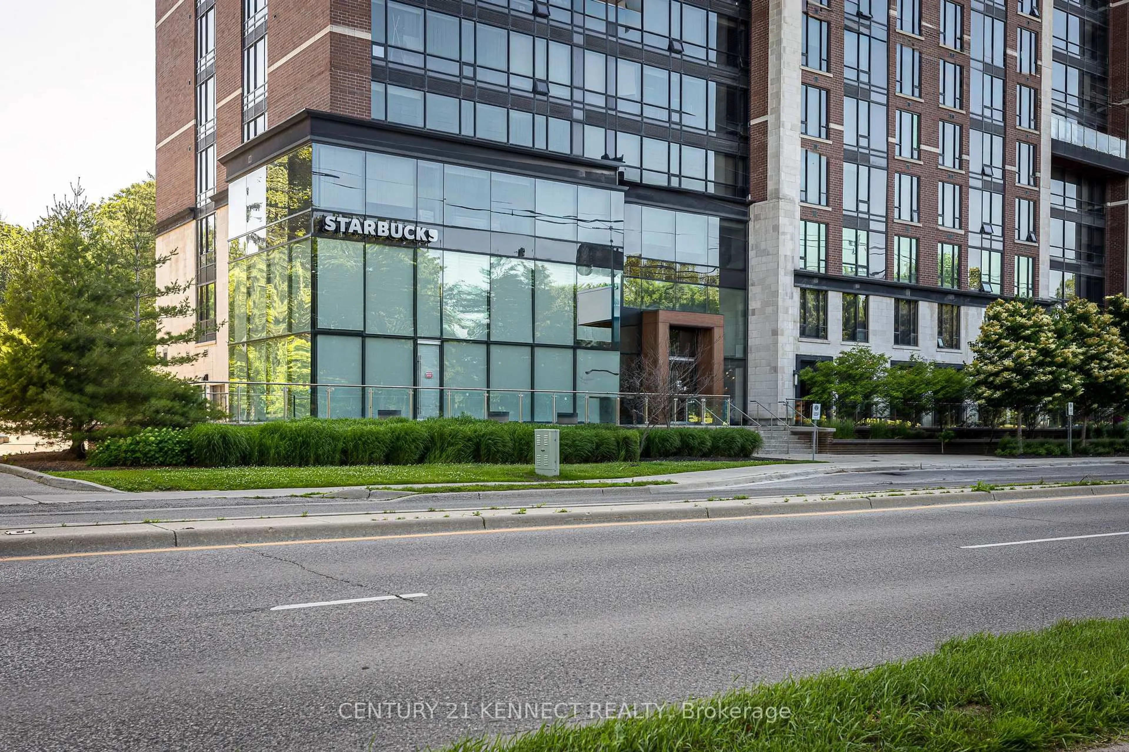 Indoor foyer for 1235 Richmond St #417, London East Ontario N6A 0C1
