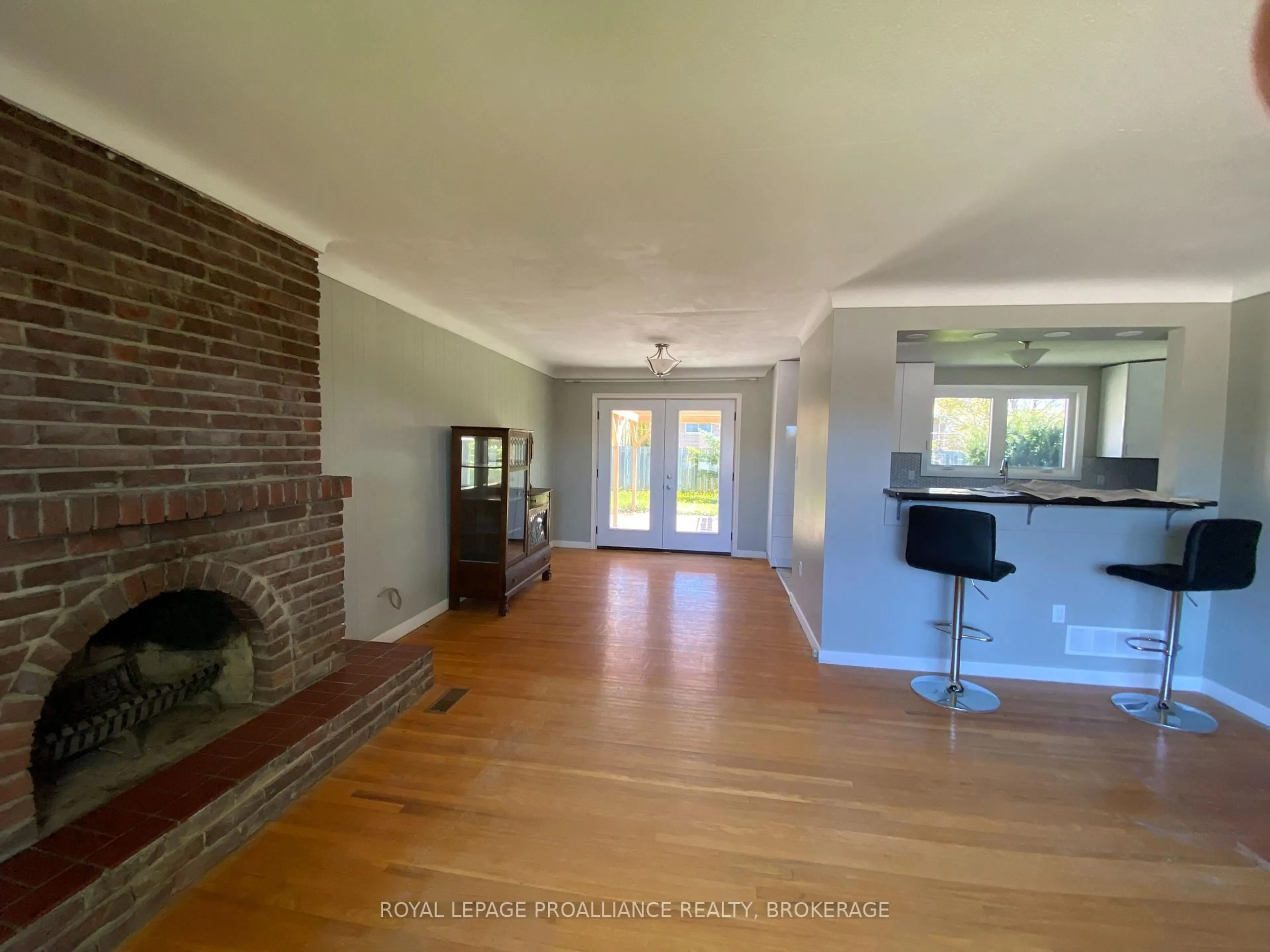 A pic of a room for 247 Norman Rogers Dr, Kingston Ontario K7M 2R5