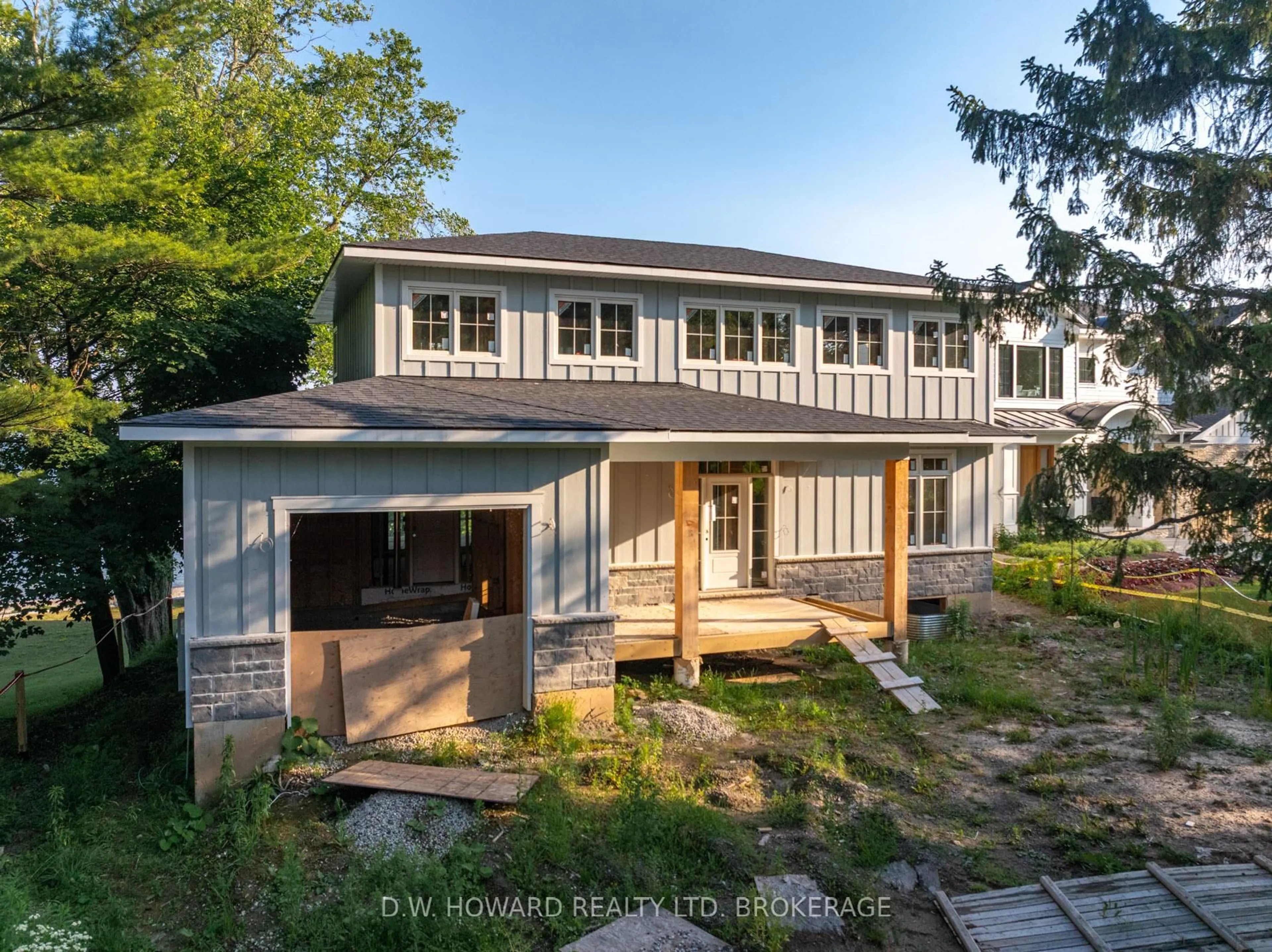 A pic from outside/outdoor area/front of a property/back of a property/a pic from drone, street for 3561 YACHT HARBOUR Rd, Fort Erie Ontario L0S 1N0