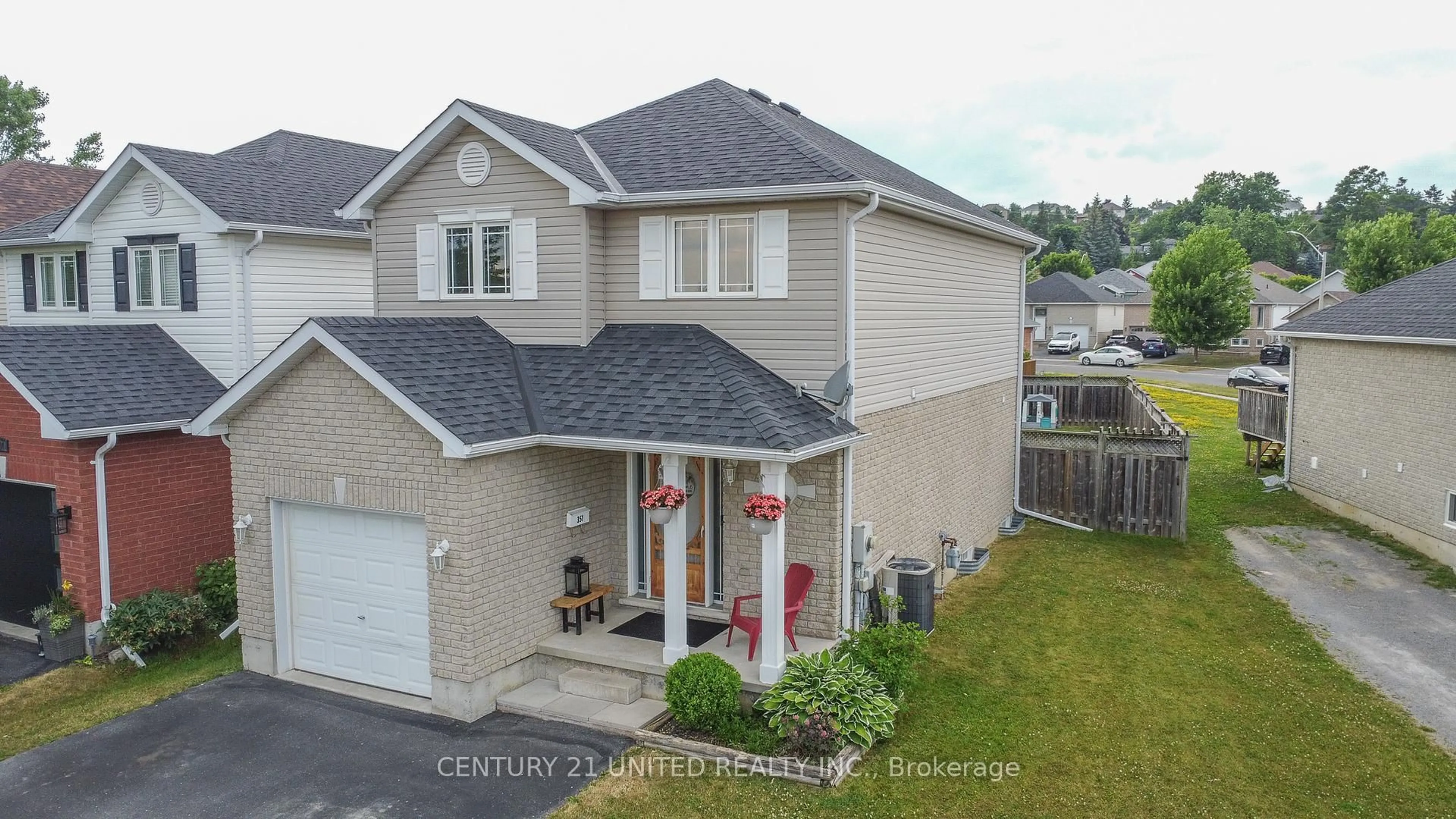 A pic from outside/outdoor area/front of a property/back of a property/a pic from drone, unknown for 351 Spillsbury Dr, Peterborough West Ontario K9K 2N6