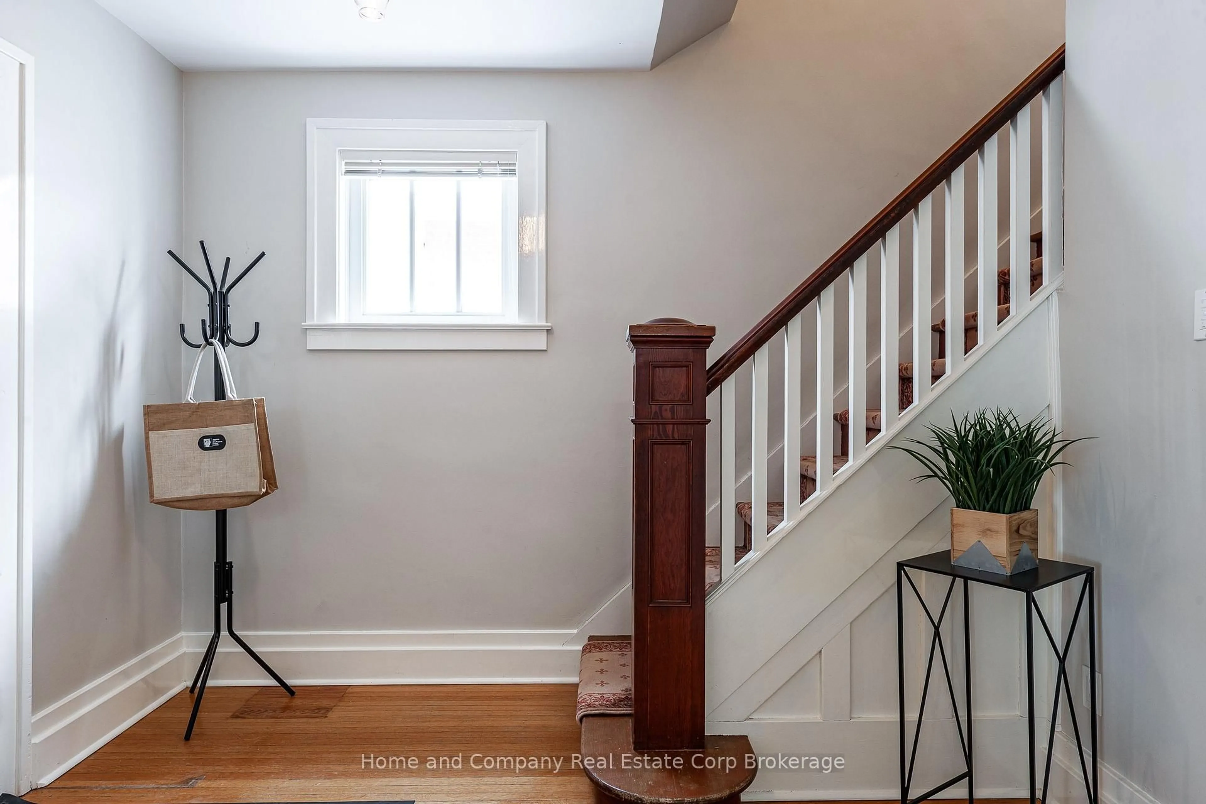 Indoor entryway for 211 Douglas St, Stratford Ontario N5A 5P8