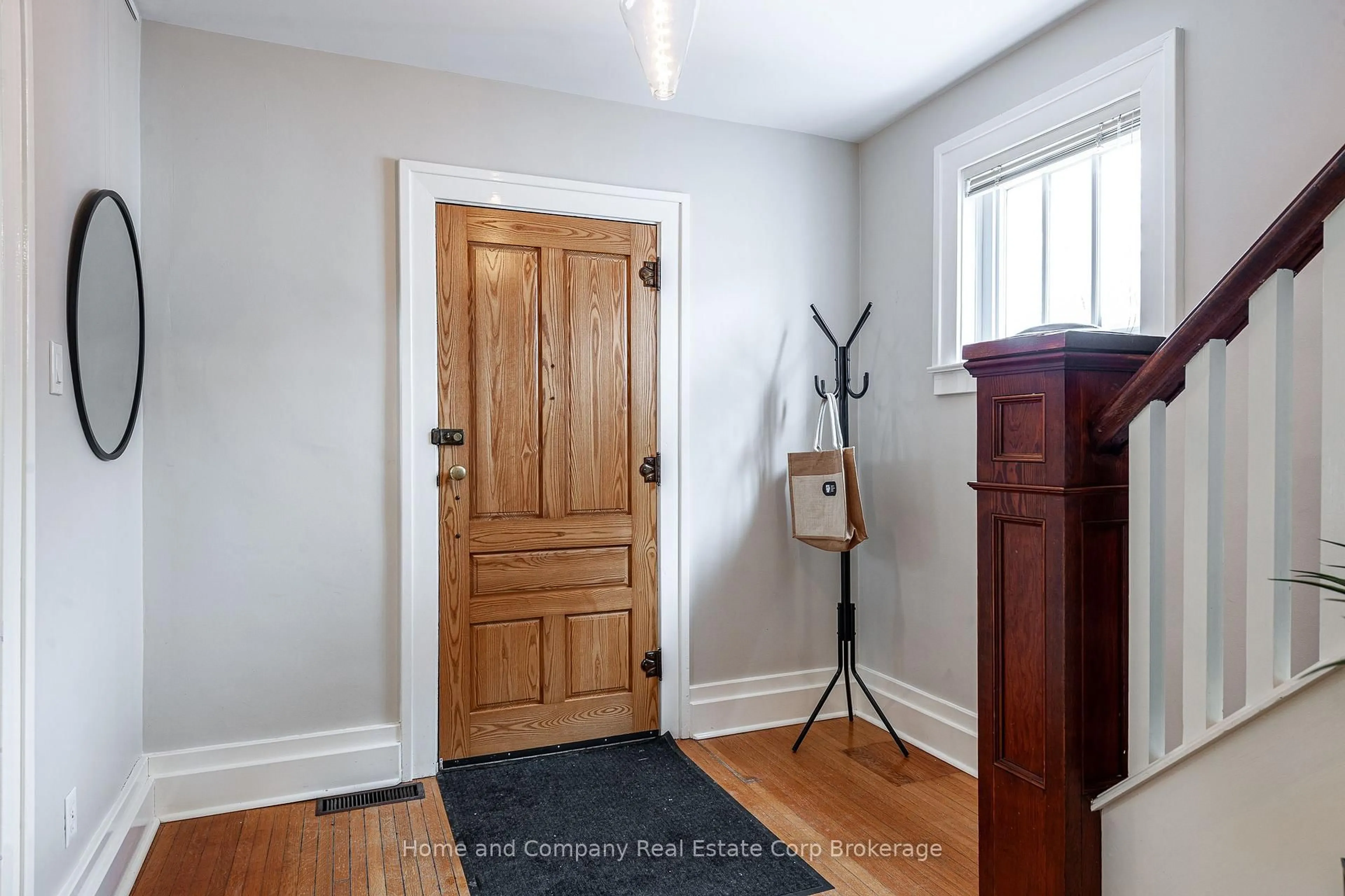 Indoor entryway for 211 Douglas St, Stratford Ontario N5A 5P8