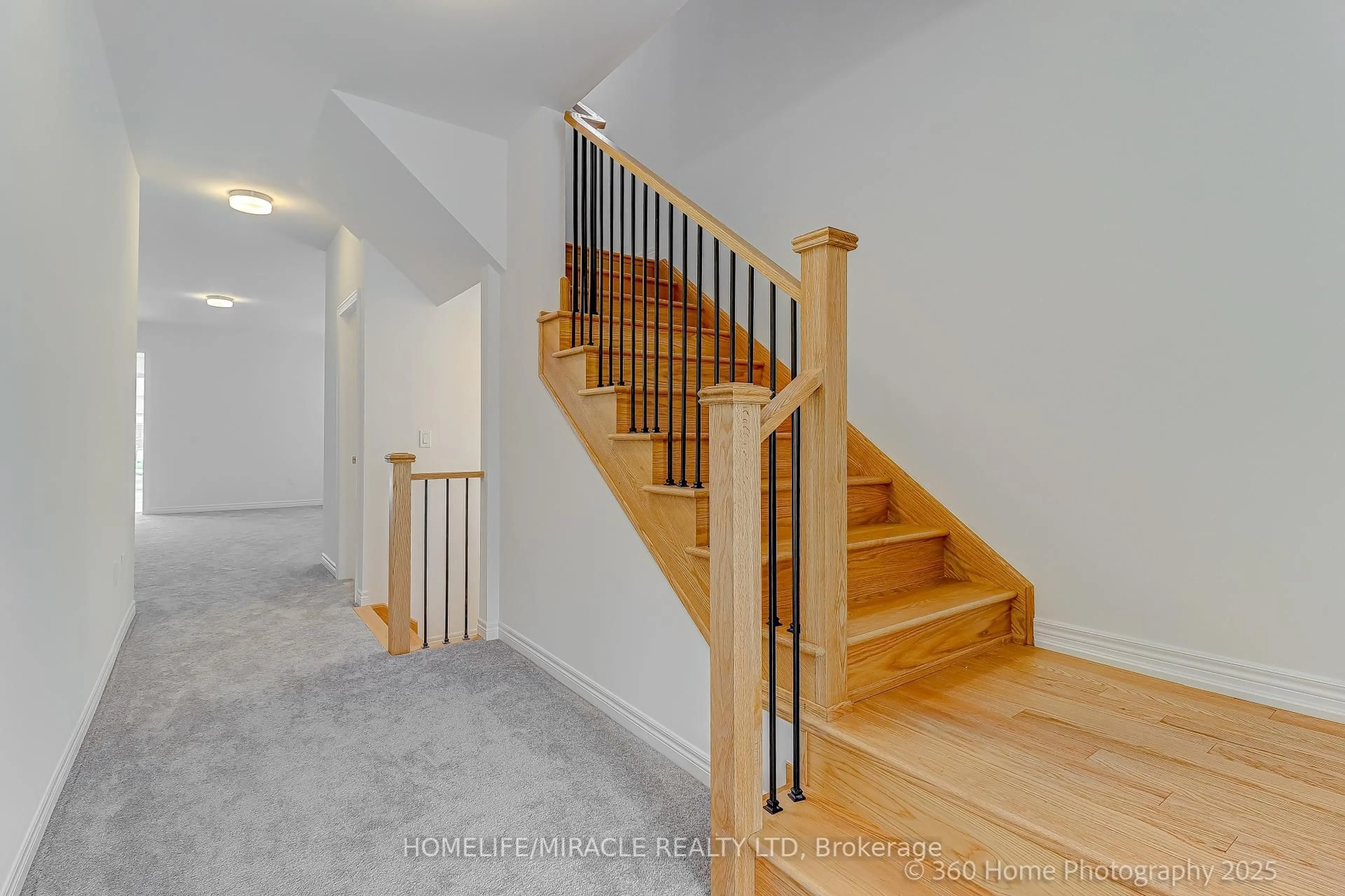 Stairs for 159 Rea Dr, Centre Wellington Ontario N1M 0J8