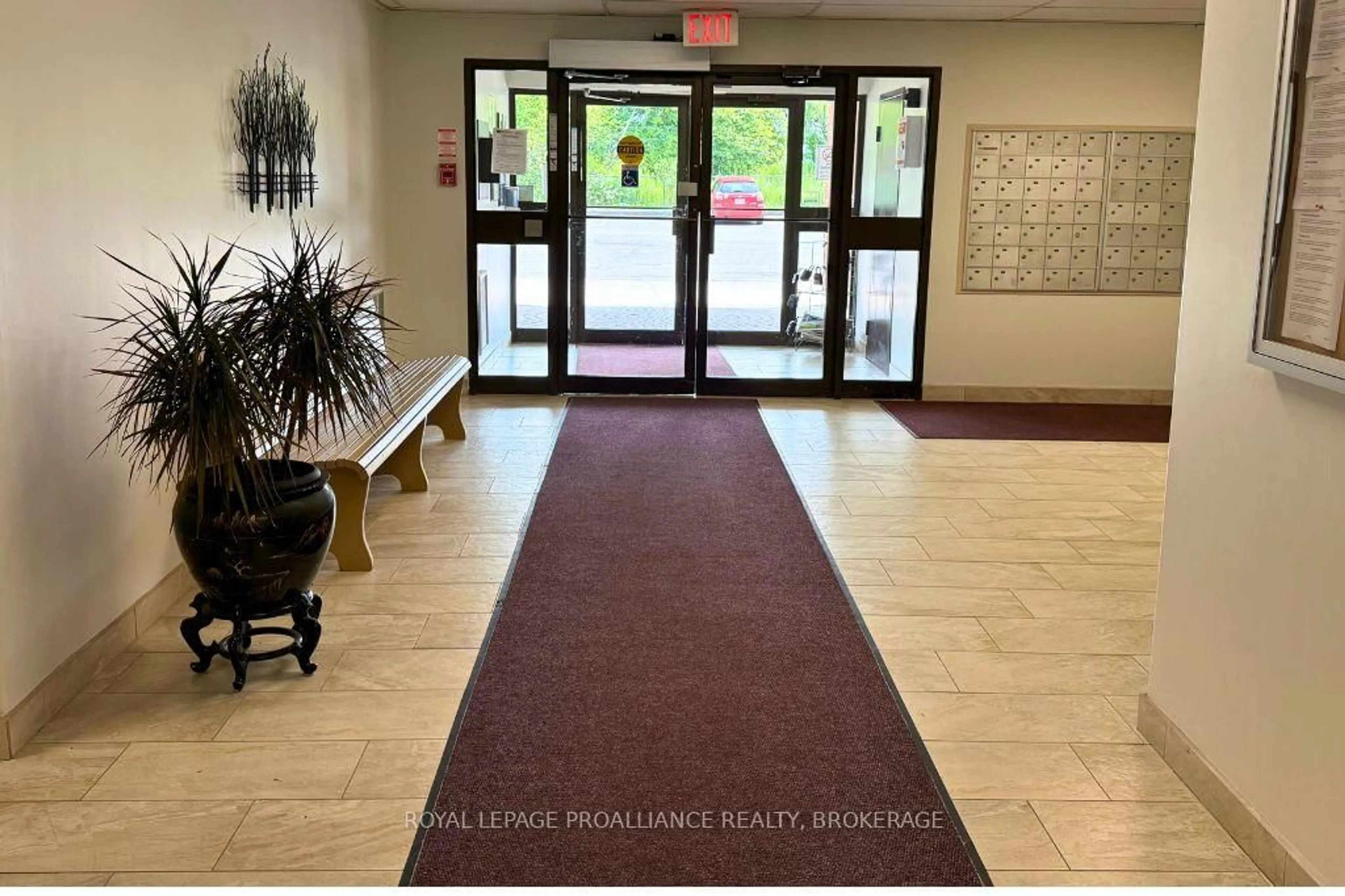 Indoor foyer for 745 Davis Dr #611, Kingston Ontario K7M 8J4