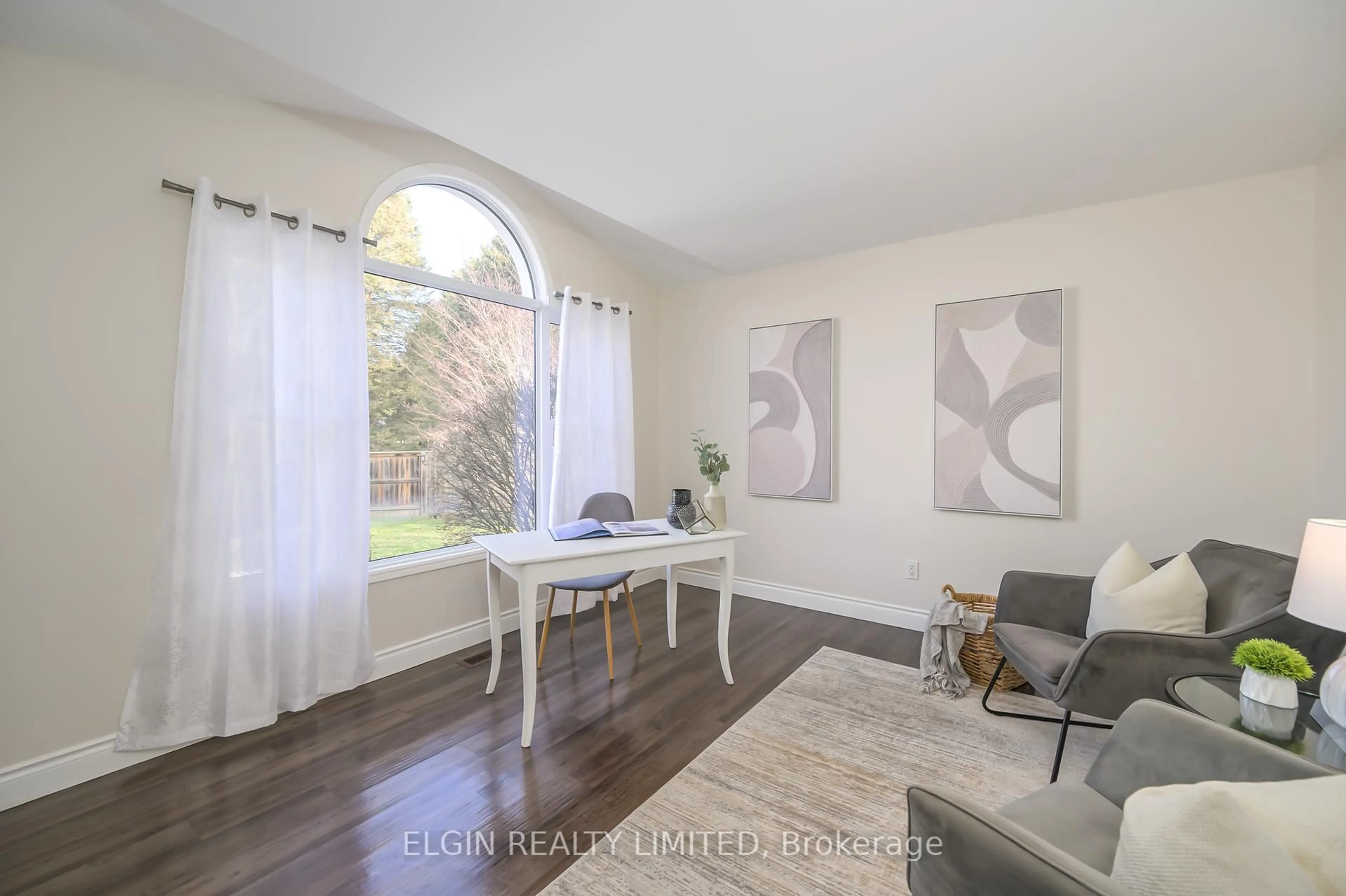 Living room with furniture, wood/laminate floor for 42371 Dexter Line, Central Elgin Ontario N0L 2L0