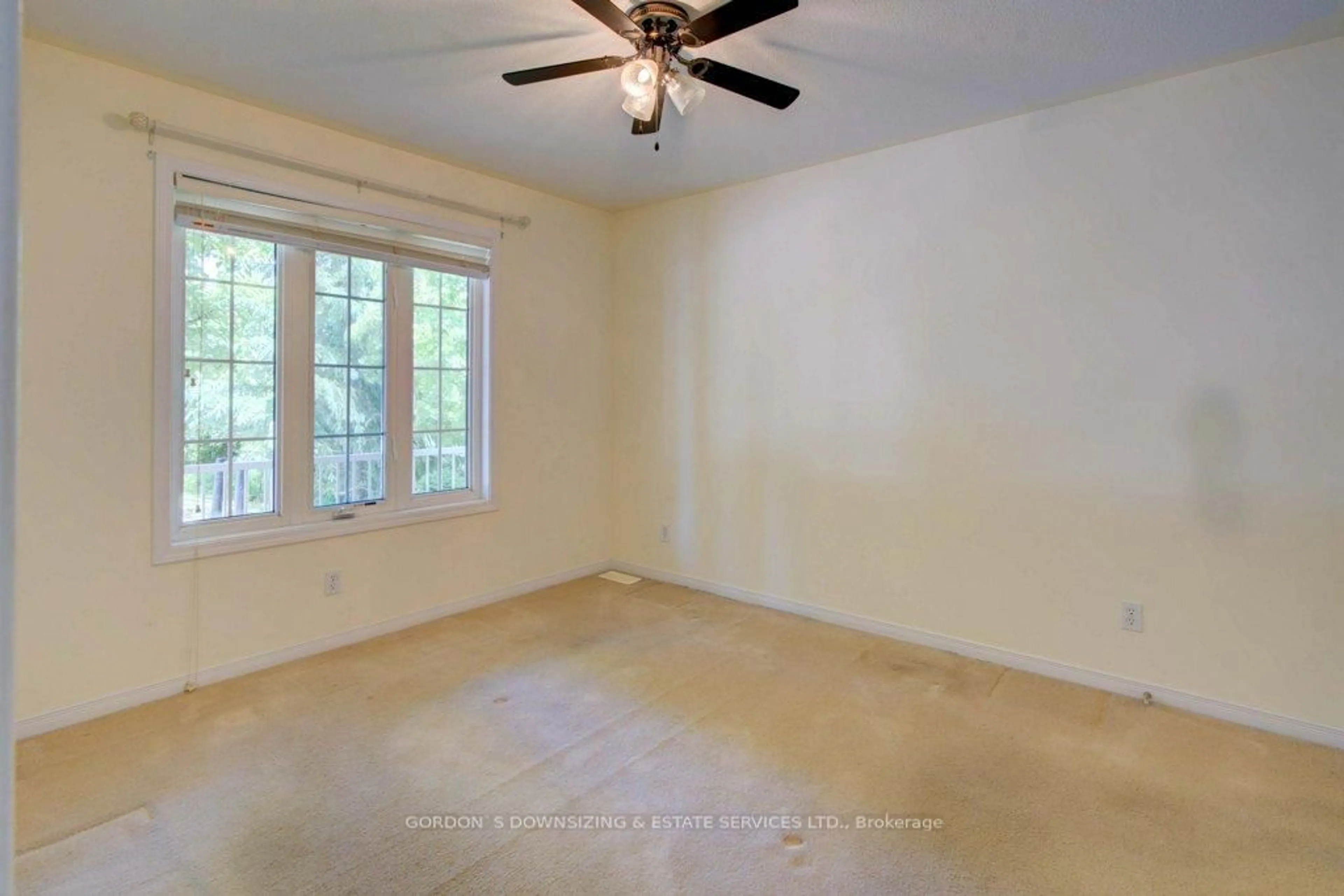 A pic of a room for 861 Wentworth St #7, Peterborough West Ontario K9J 8R7